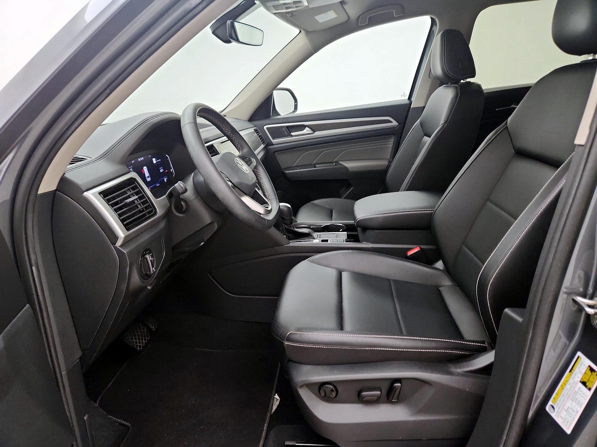 Thumbnail: 2023 Volkswagen Atlas - 11