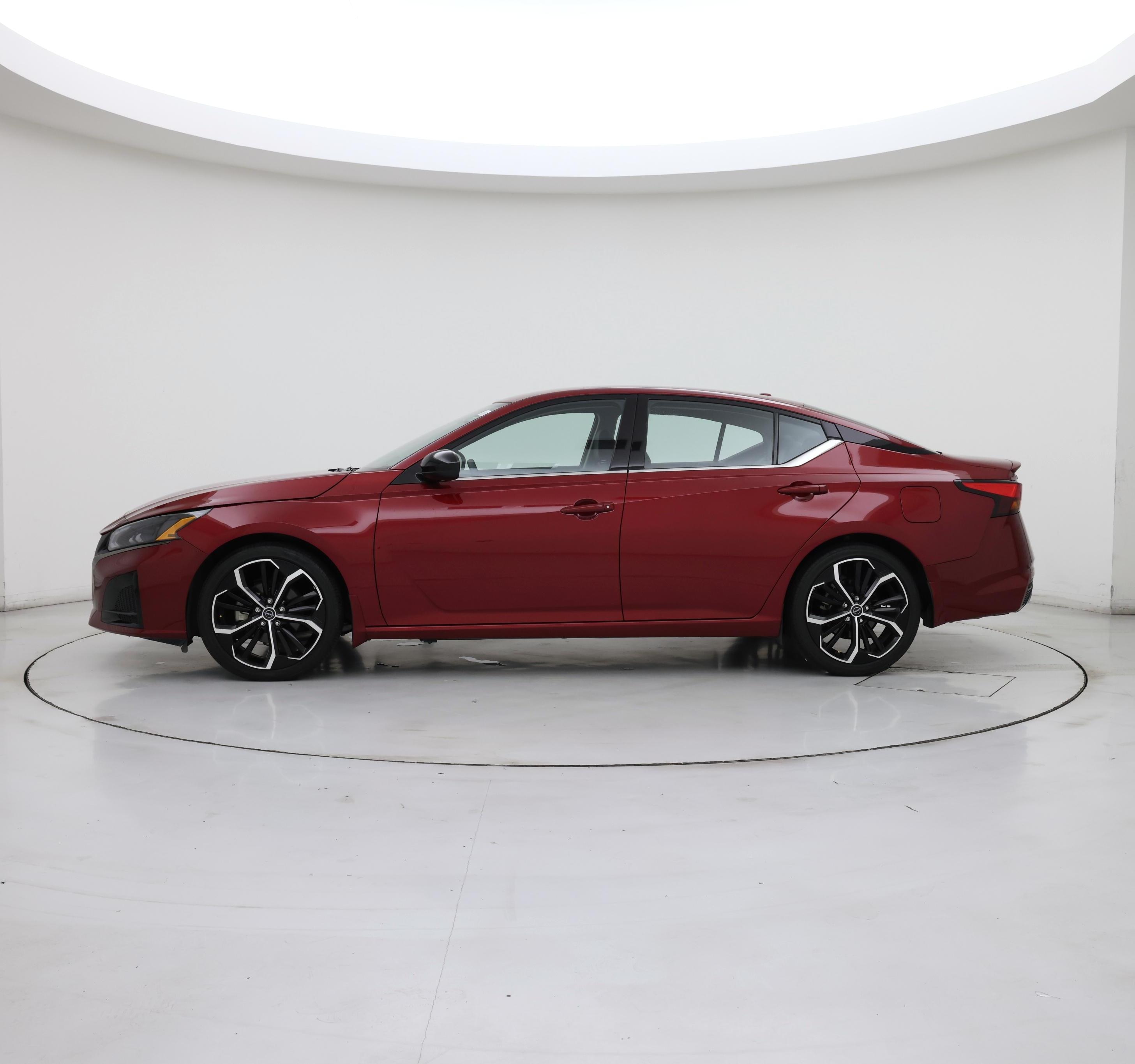 Thumbnail: 2023 Nissan Altima - 3