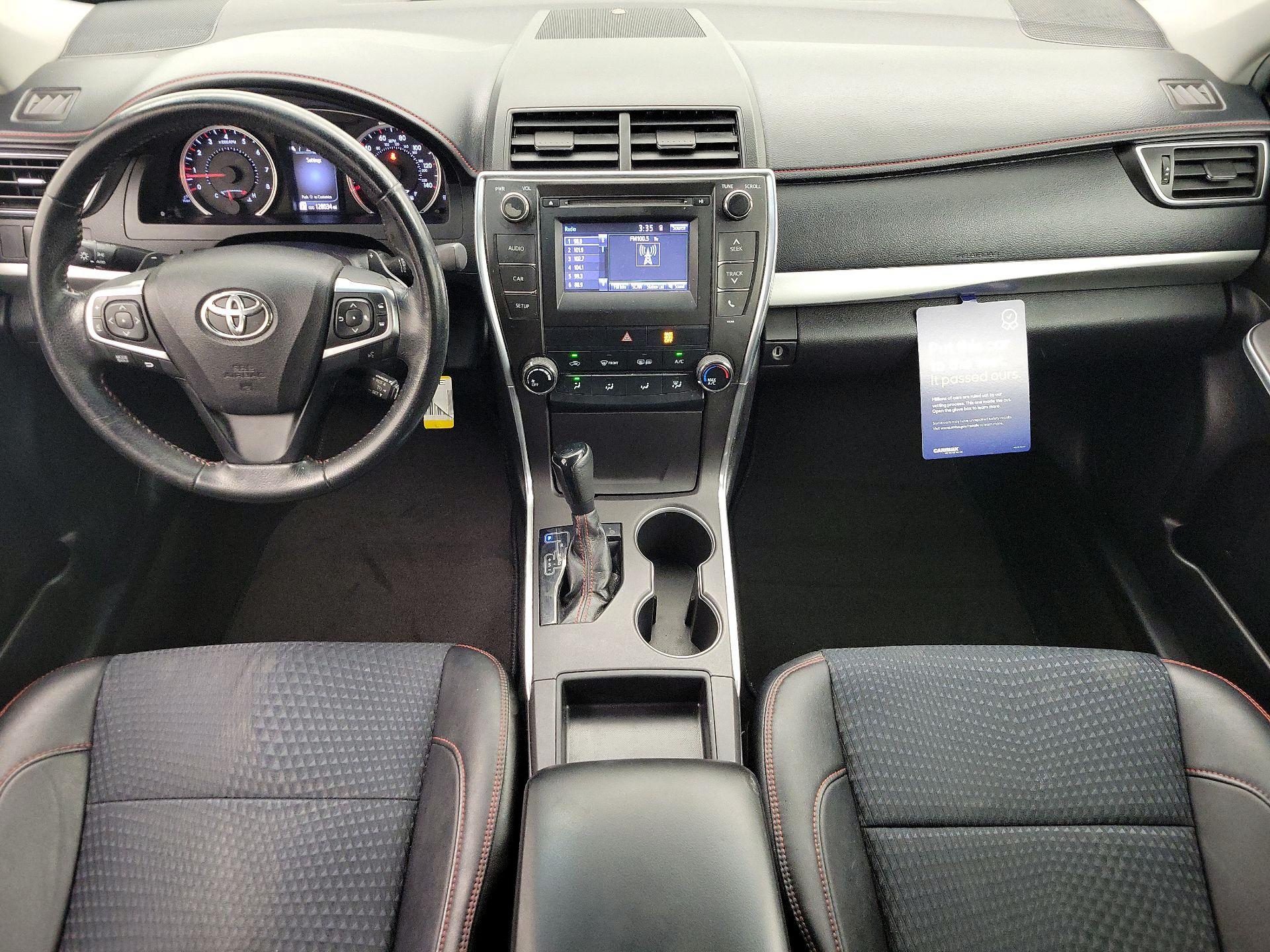 Thumbnail: 2015 Toyota Camry - 9