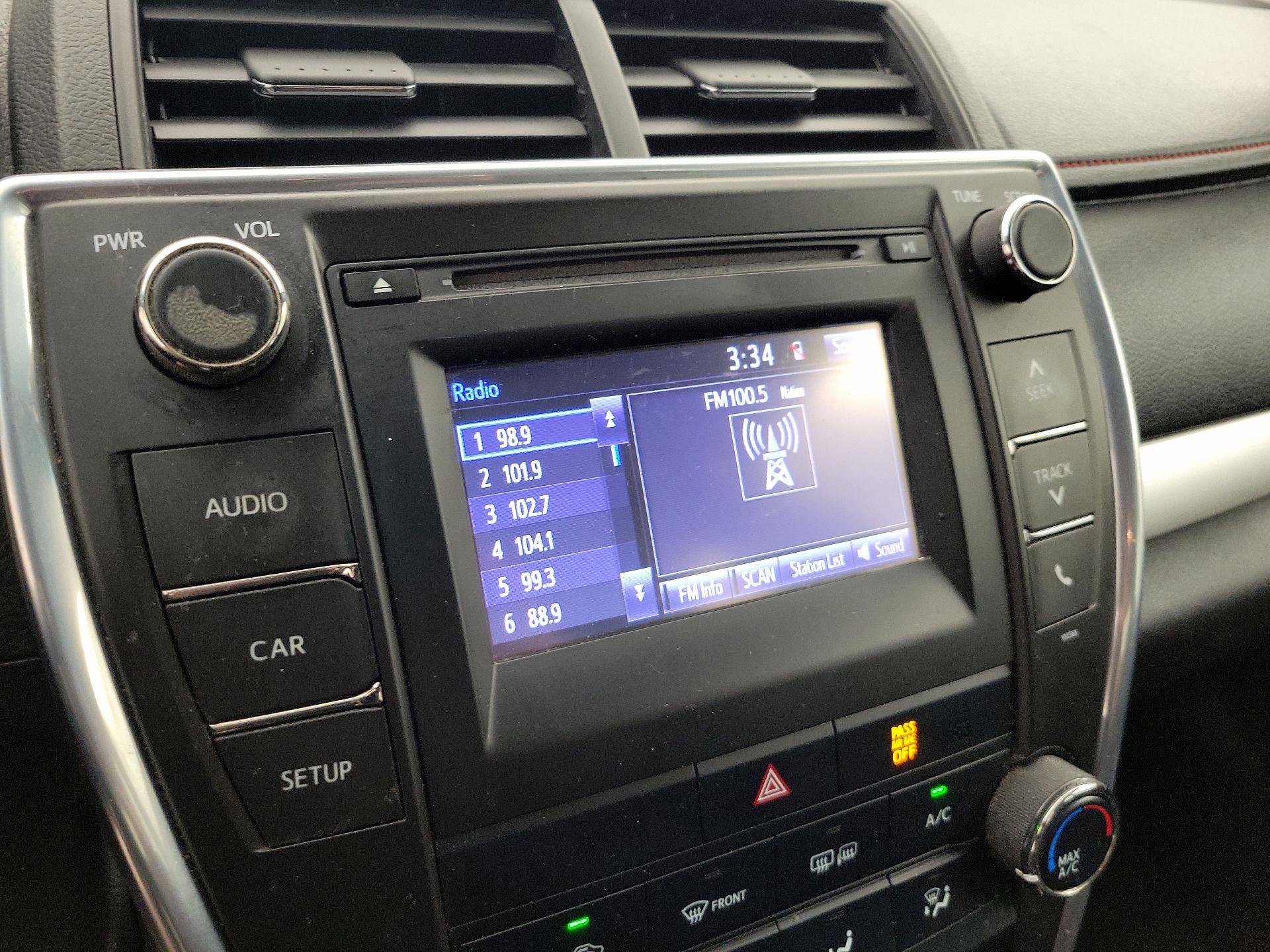 Thumbnail: 2015 Toyota Camry - 15
