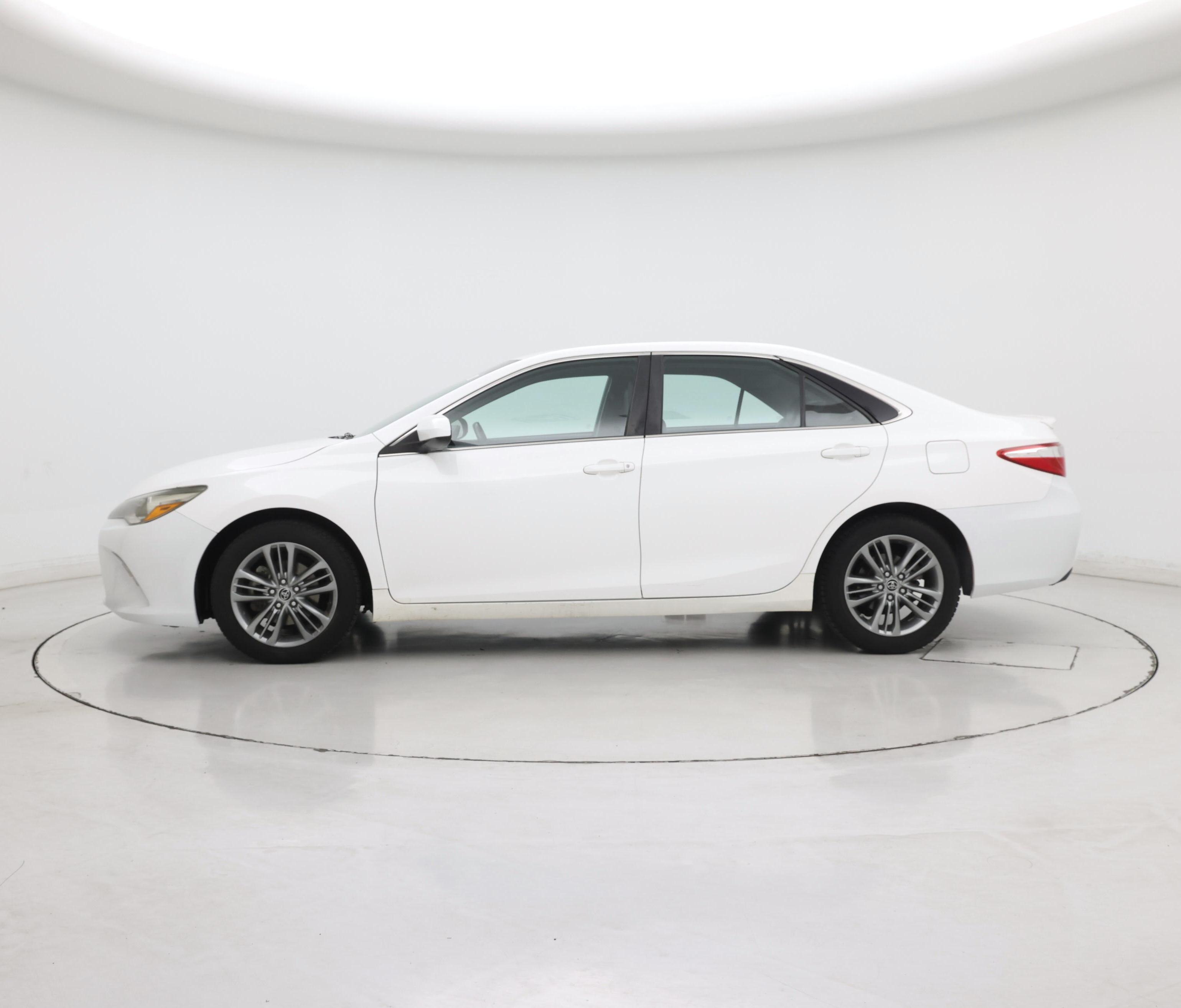 Thumbnail: 2015 Toyota Camry - 3