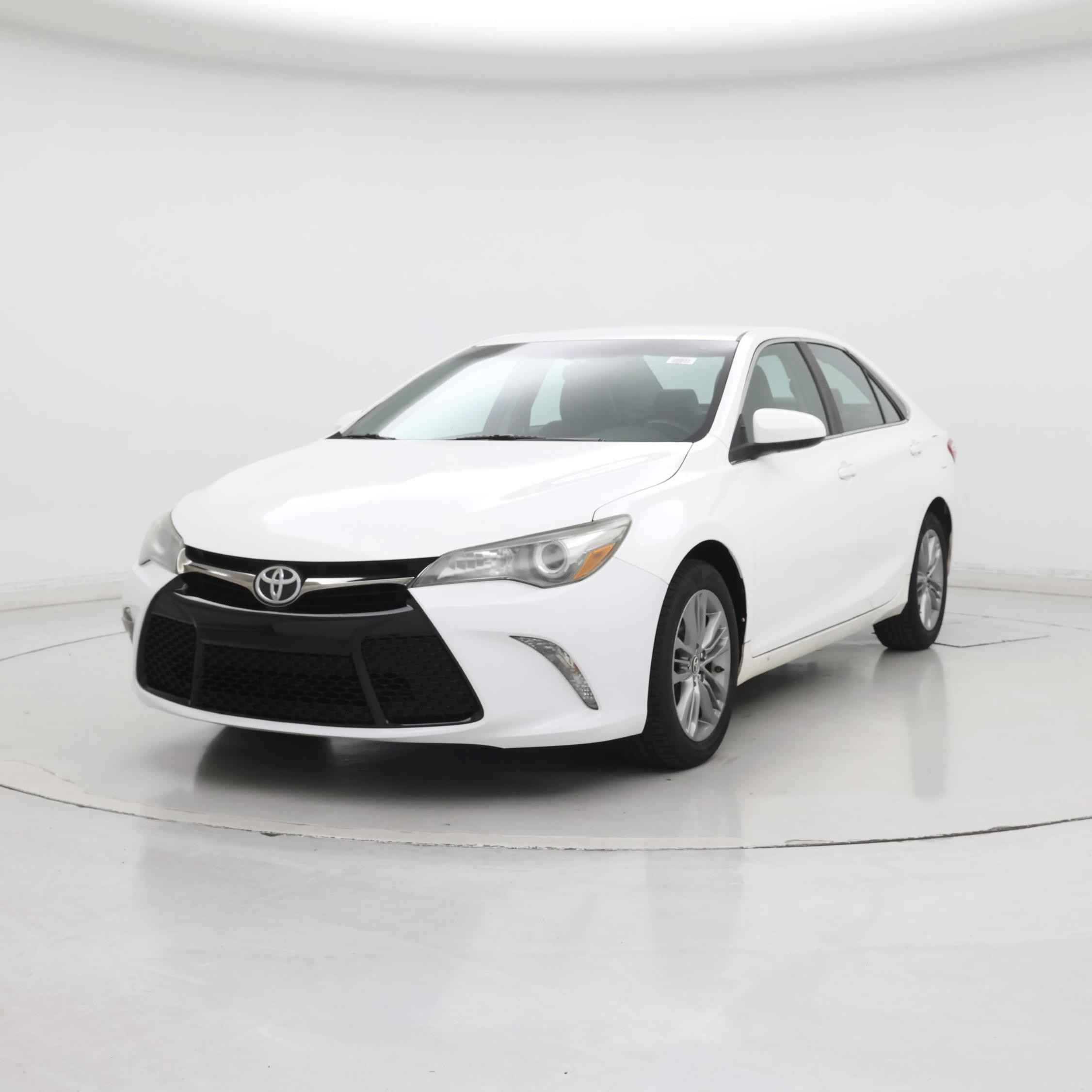 Thumbnail: 2015 Toyota Camry - 4