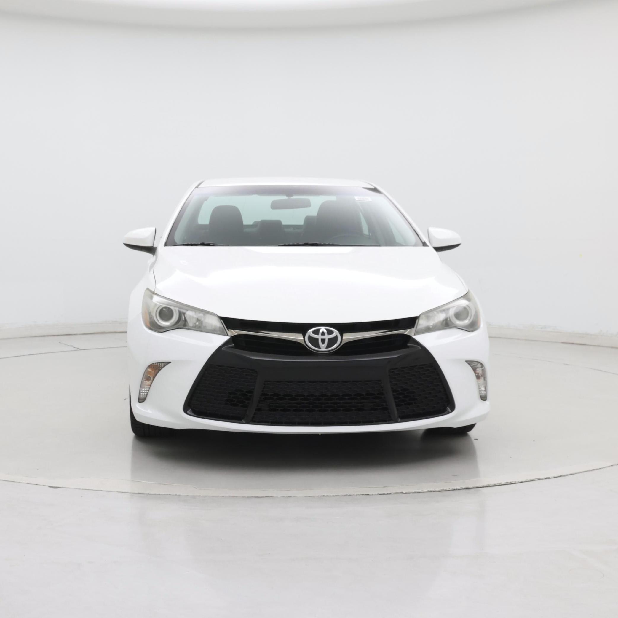 Thumbnail: 2015 Toyota Camry - 5