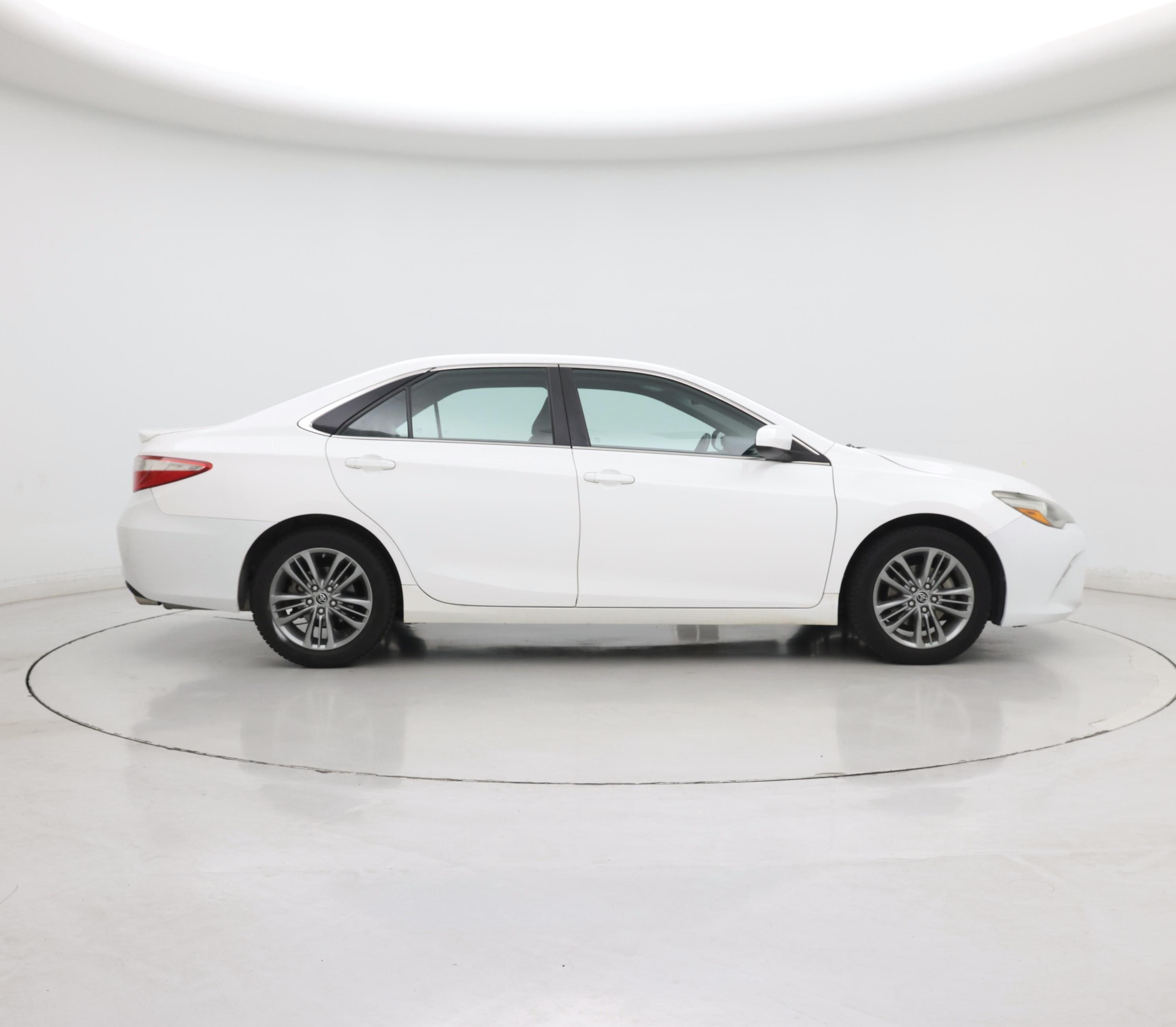 Thumbnail: 2015 Toyota Camry - 7
