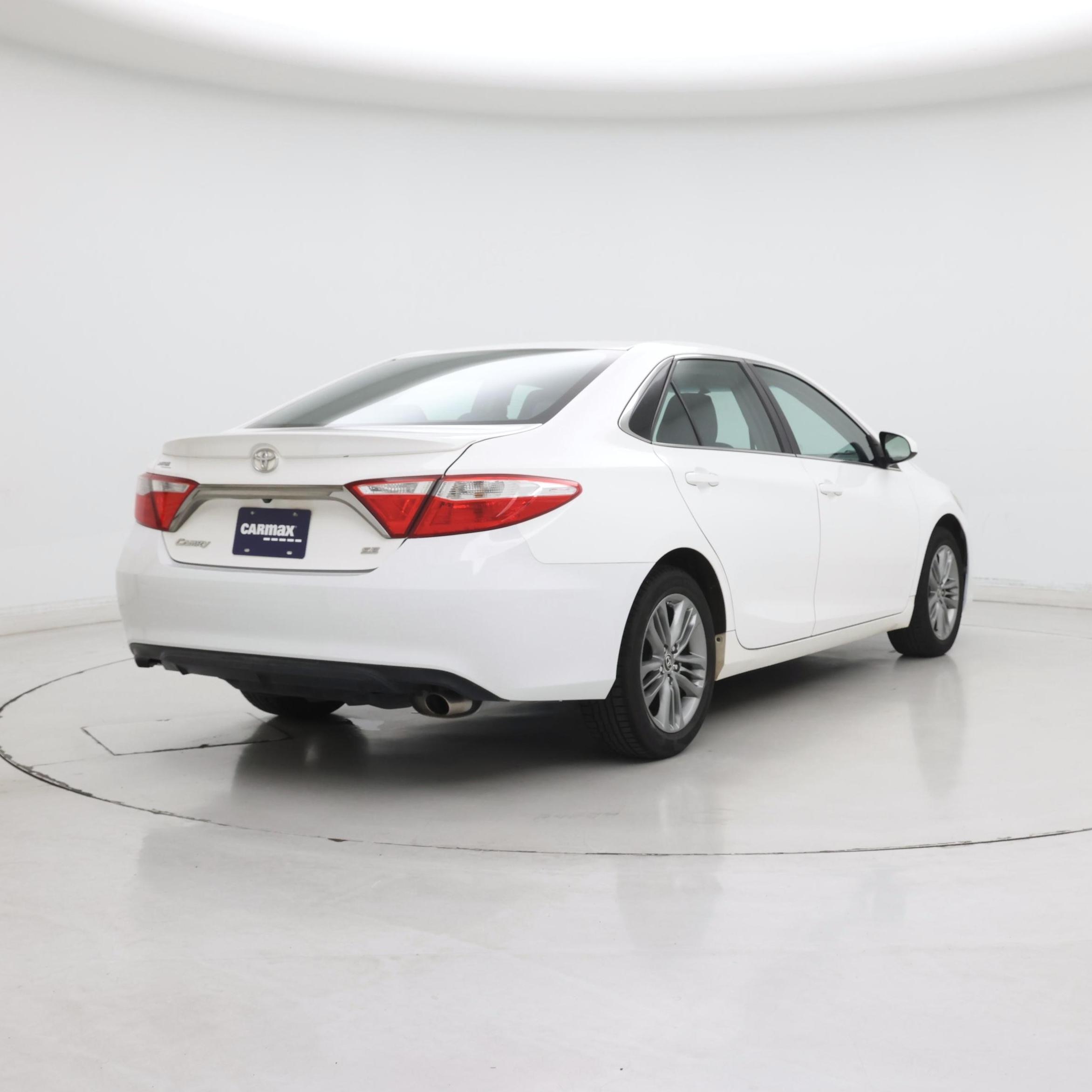 Thumbnail: 2015 Toyota Camry - 8