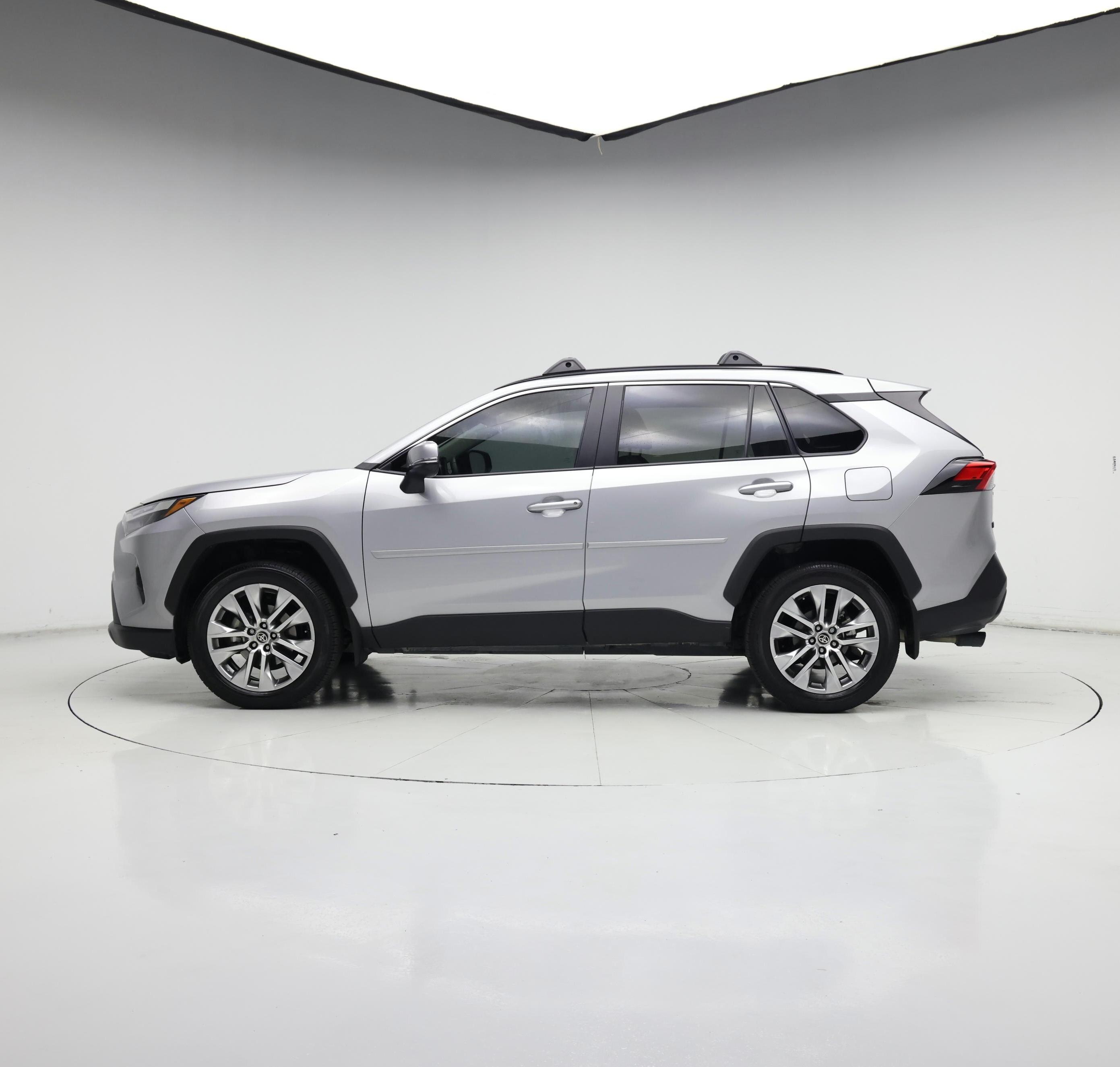 Thumbnail: 2024 Toyota RAV4 - 3