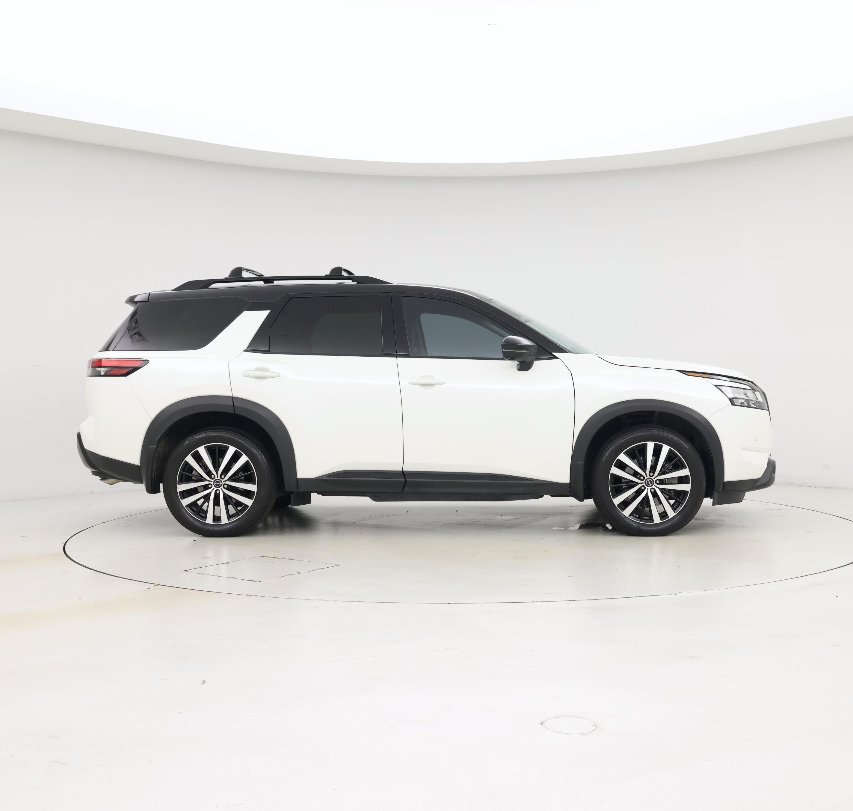 Thumbnail: 2023 Nissan Pathfinder - 7