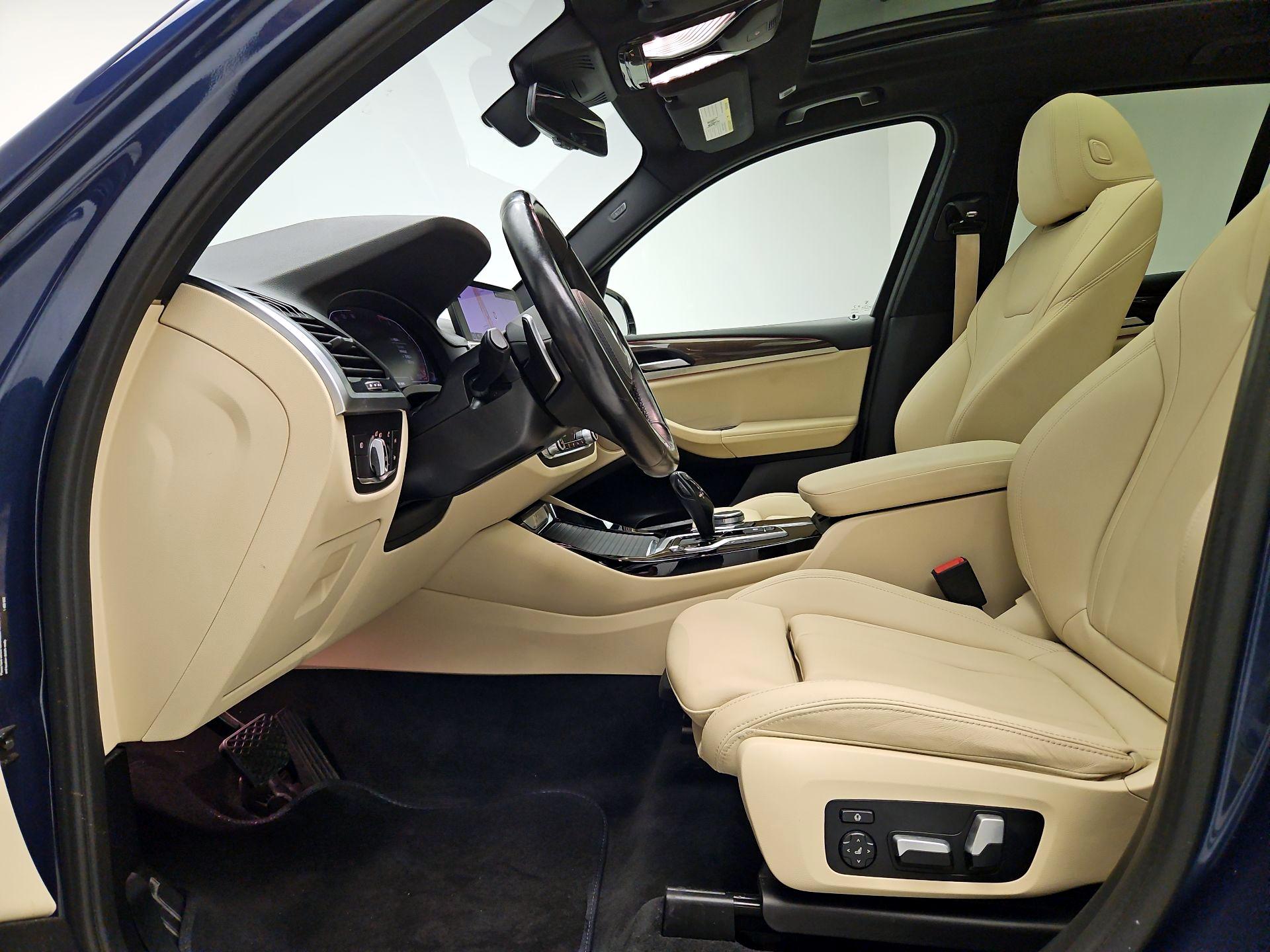 Thumbnail: 2021 BMW X3 - 11