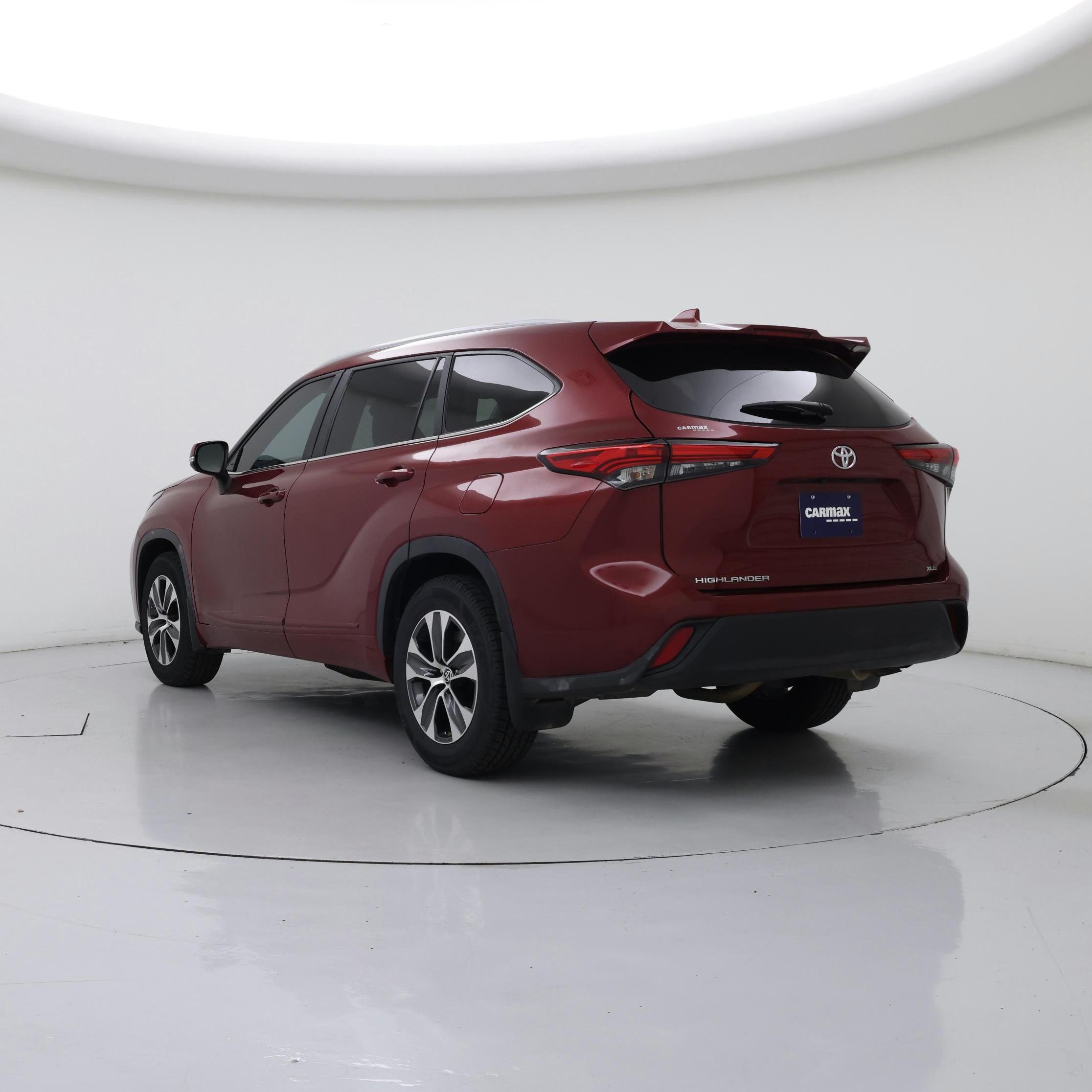 Thumbnail: 2023 Toyota Highlander - 2