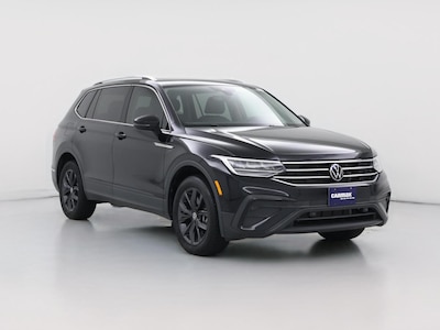 Black 2022 Volkswagen Tiguan SE