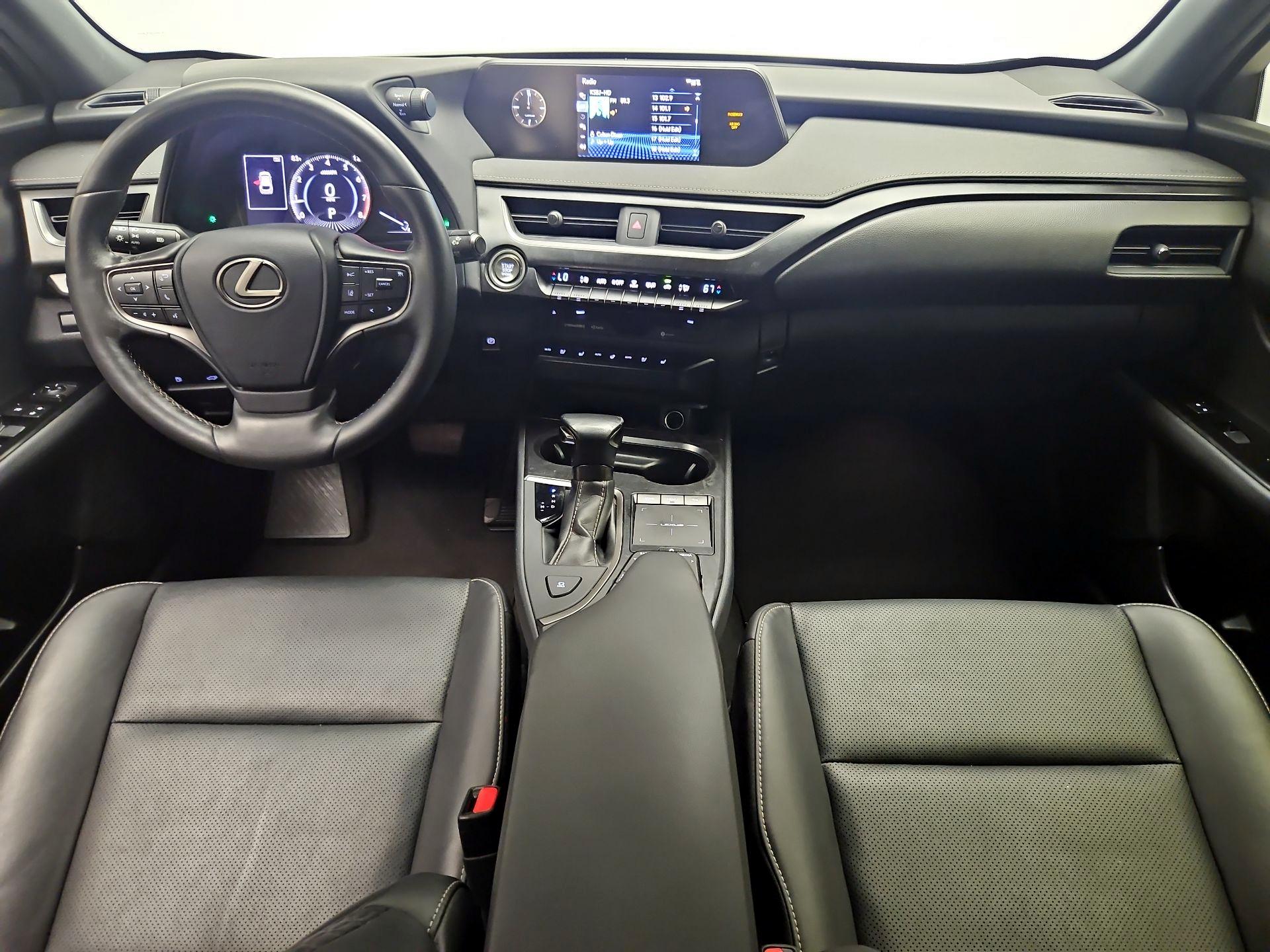 Thumbnail: 2021 Lexus UX - 9