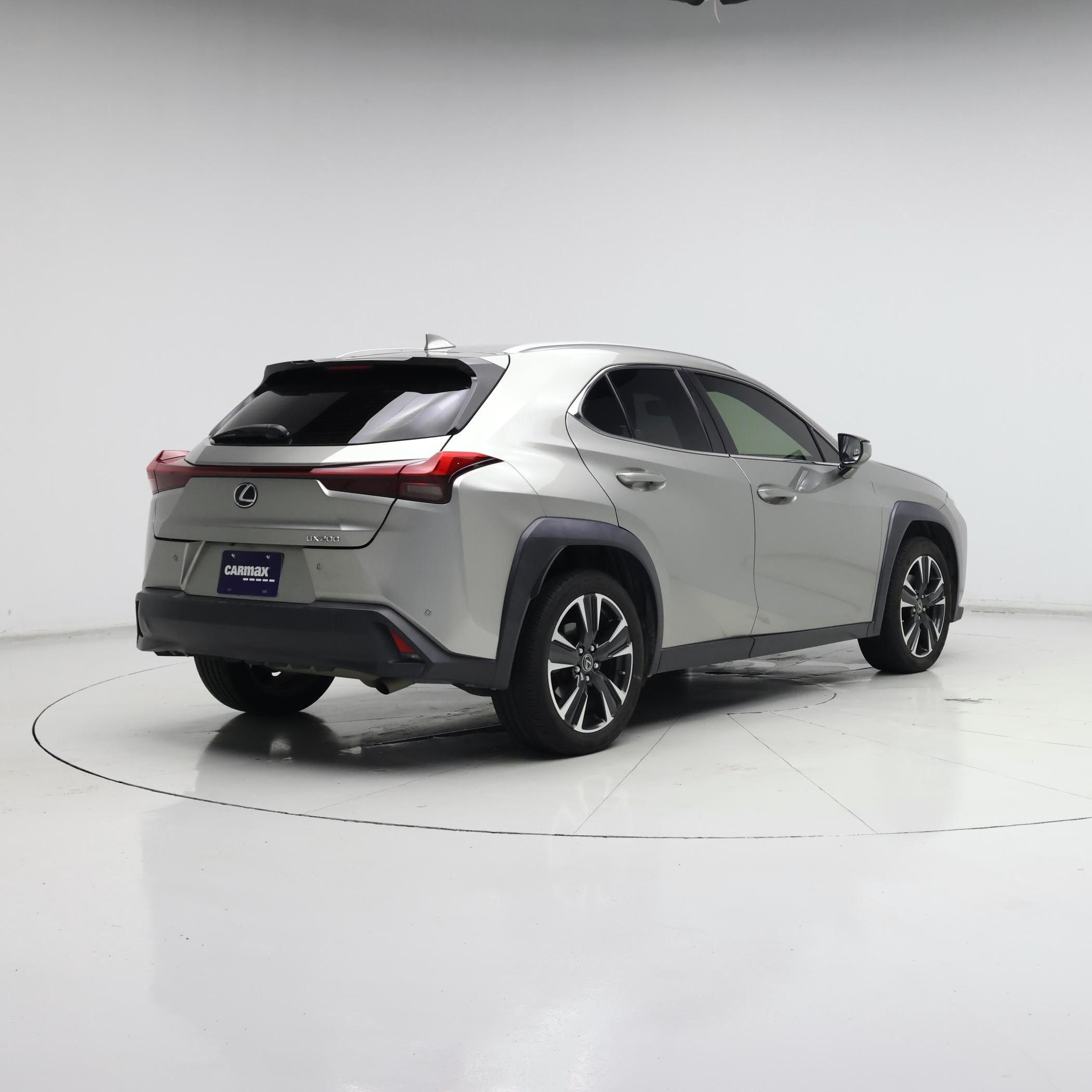 Thumbnail: 2021 Lexus UX - 8