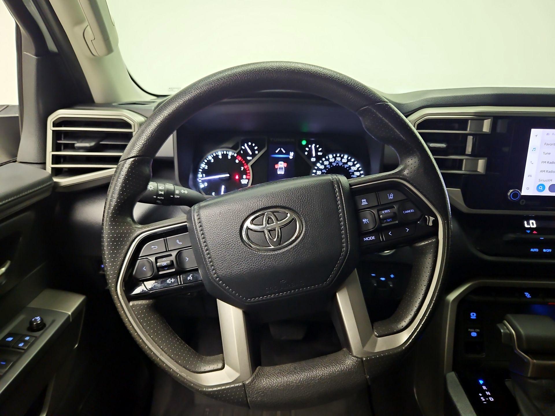 Thumbnail: 2022 Toyota Tundra - 10