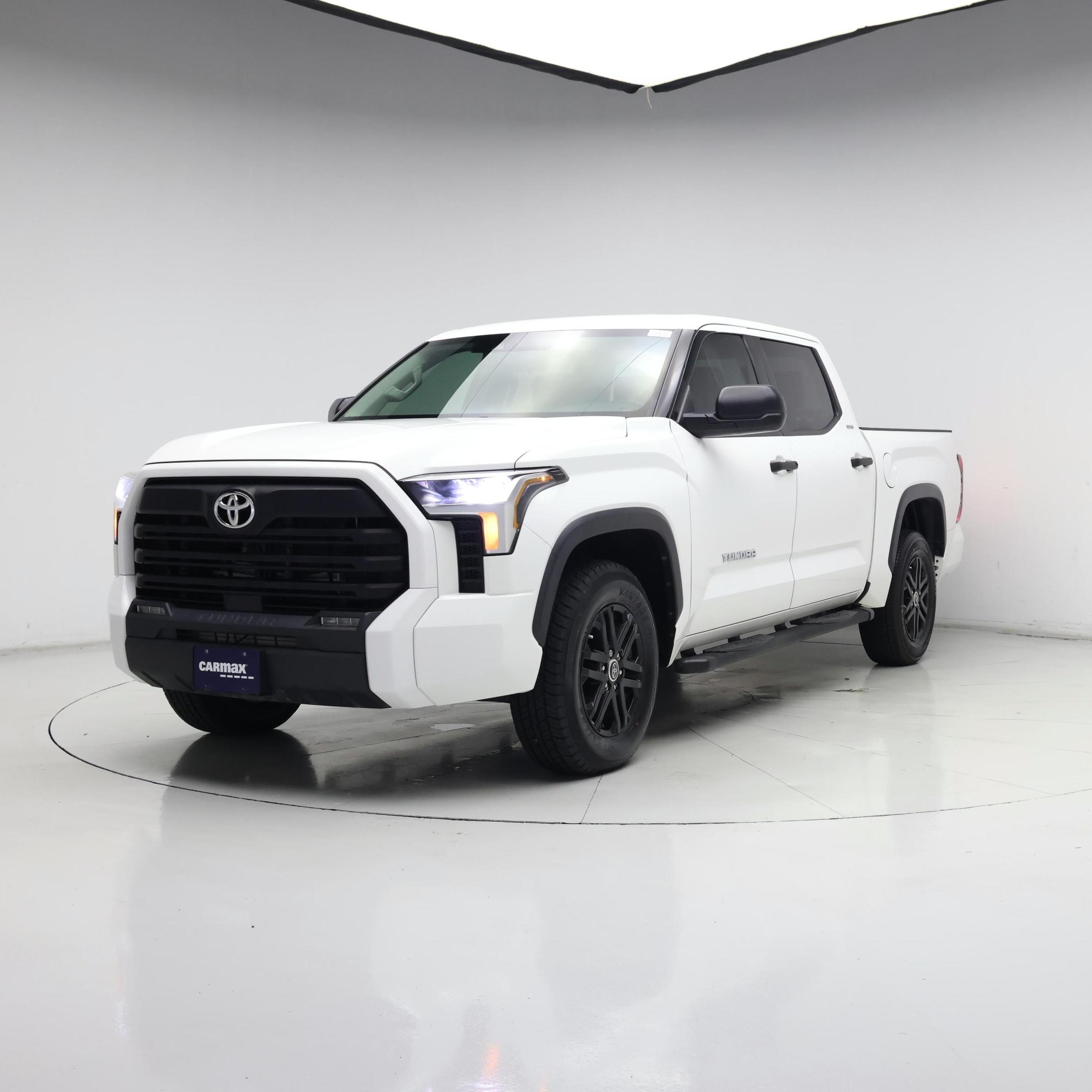 Thumbnail: 2022 Toyota Tundra - 4