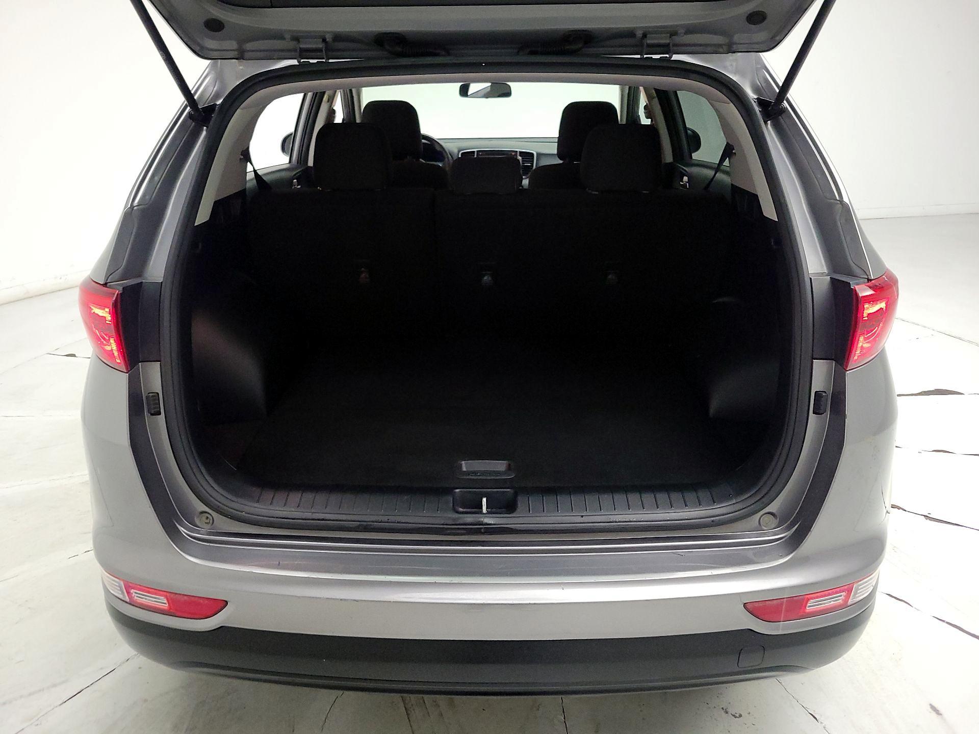 Thumbnail: 2018 Kia Sportage - 19