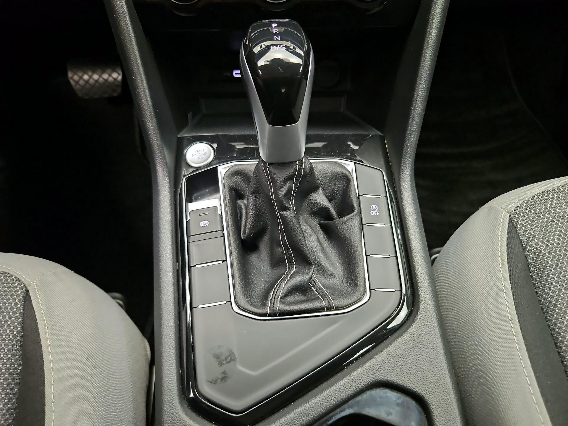 Thumbnail: 2024 Volkswagen Taos - 17