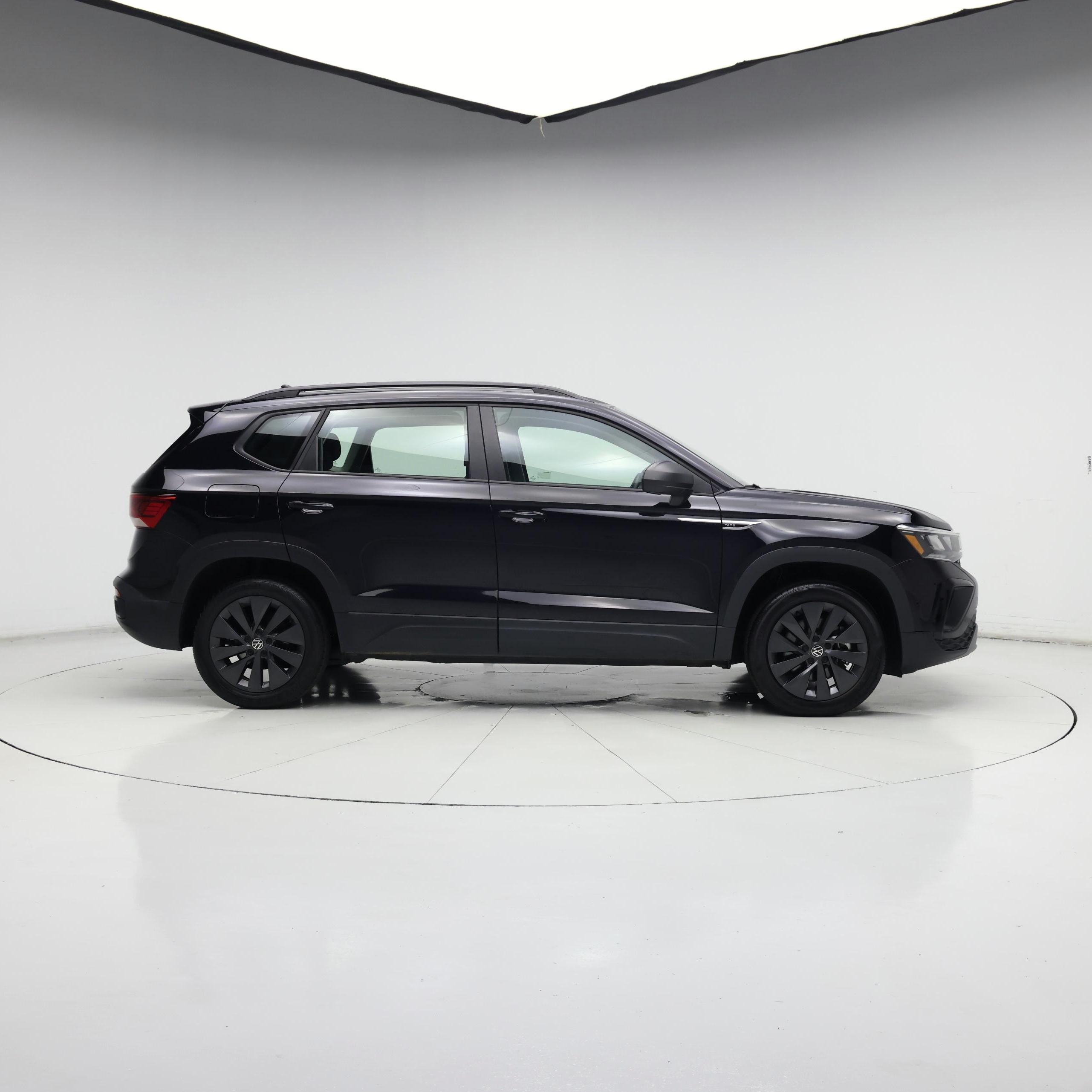 Thumbnail: 2024 Volkswagen Taos - 7