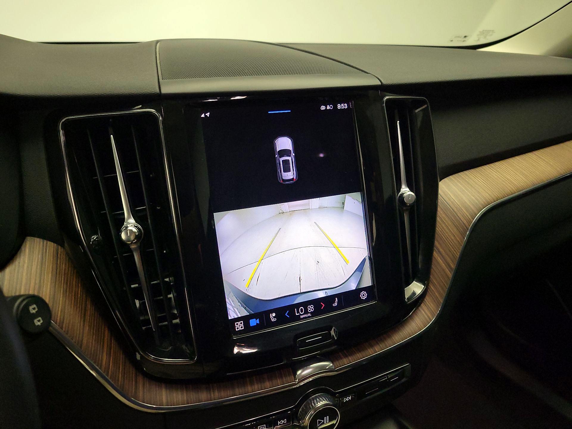 Thumbnail: 2023 Volvo XC60 - 14