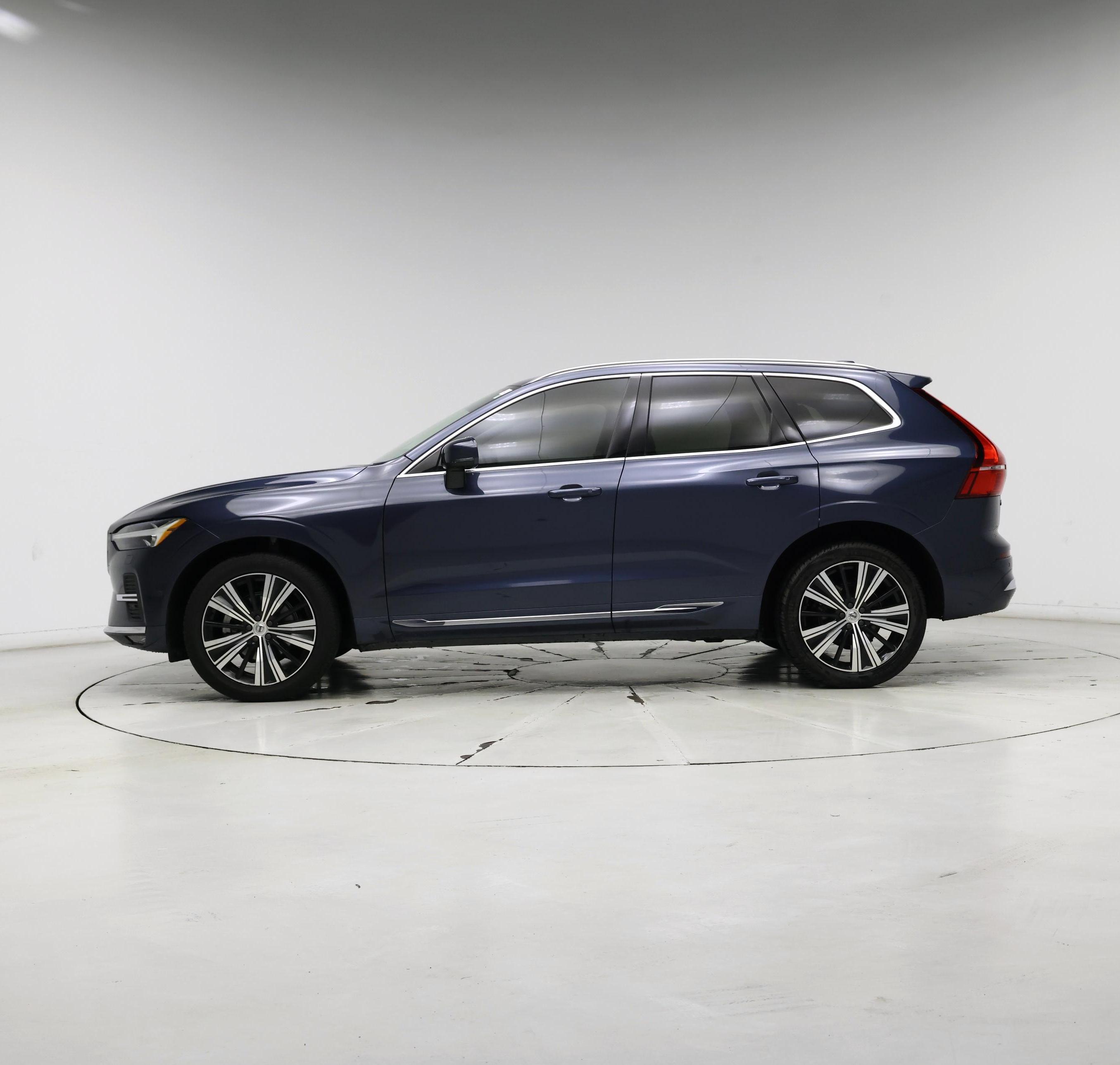 Thumbnail: 2023 Volvo XC60 - 3