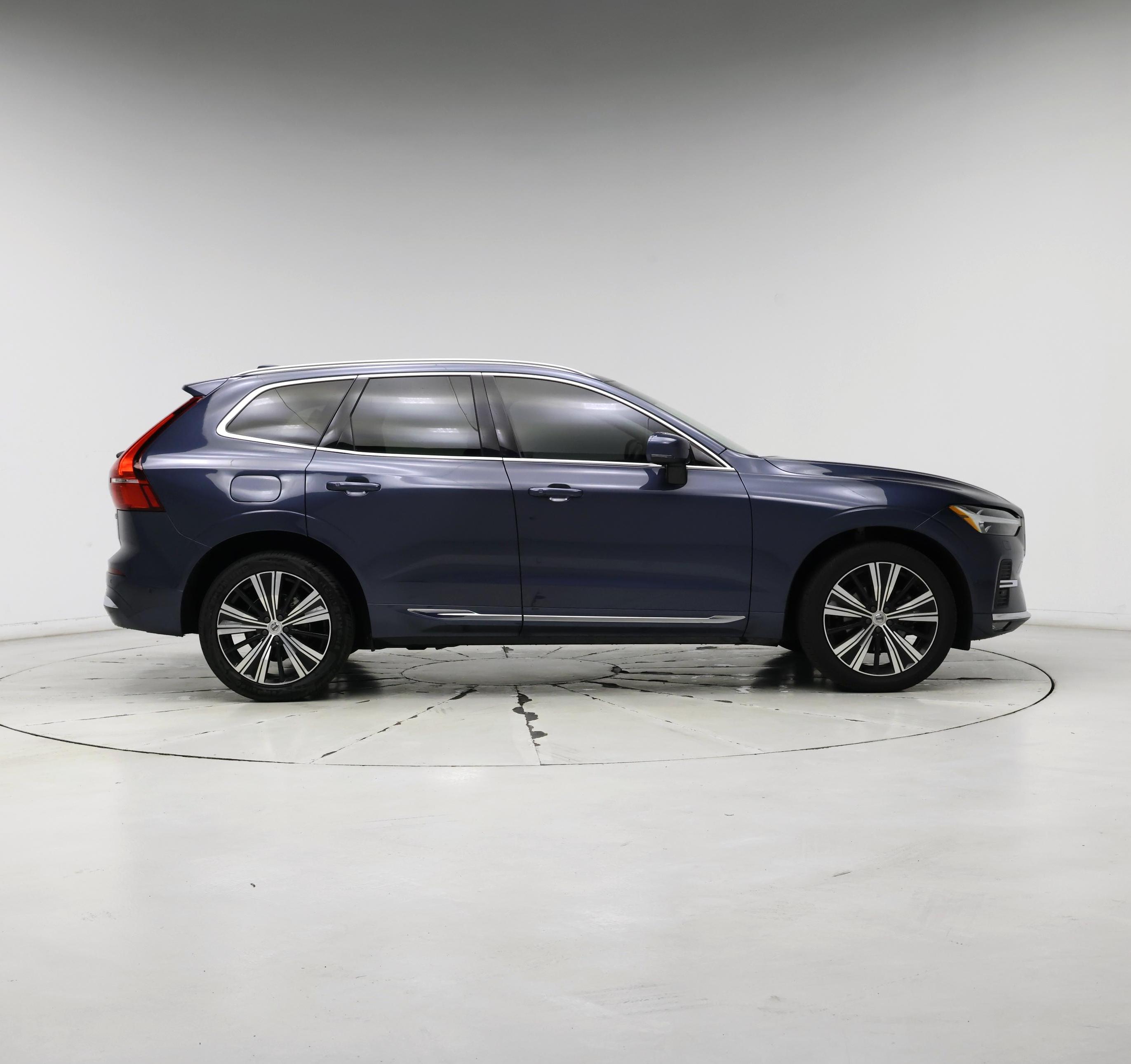 Thumbnail: 2023 Volvo XC60 - 7