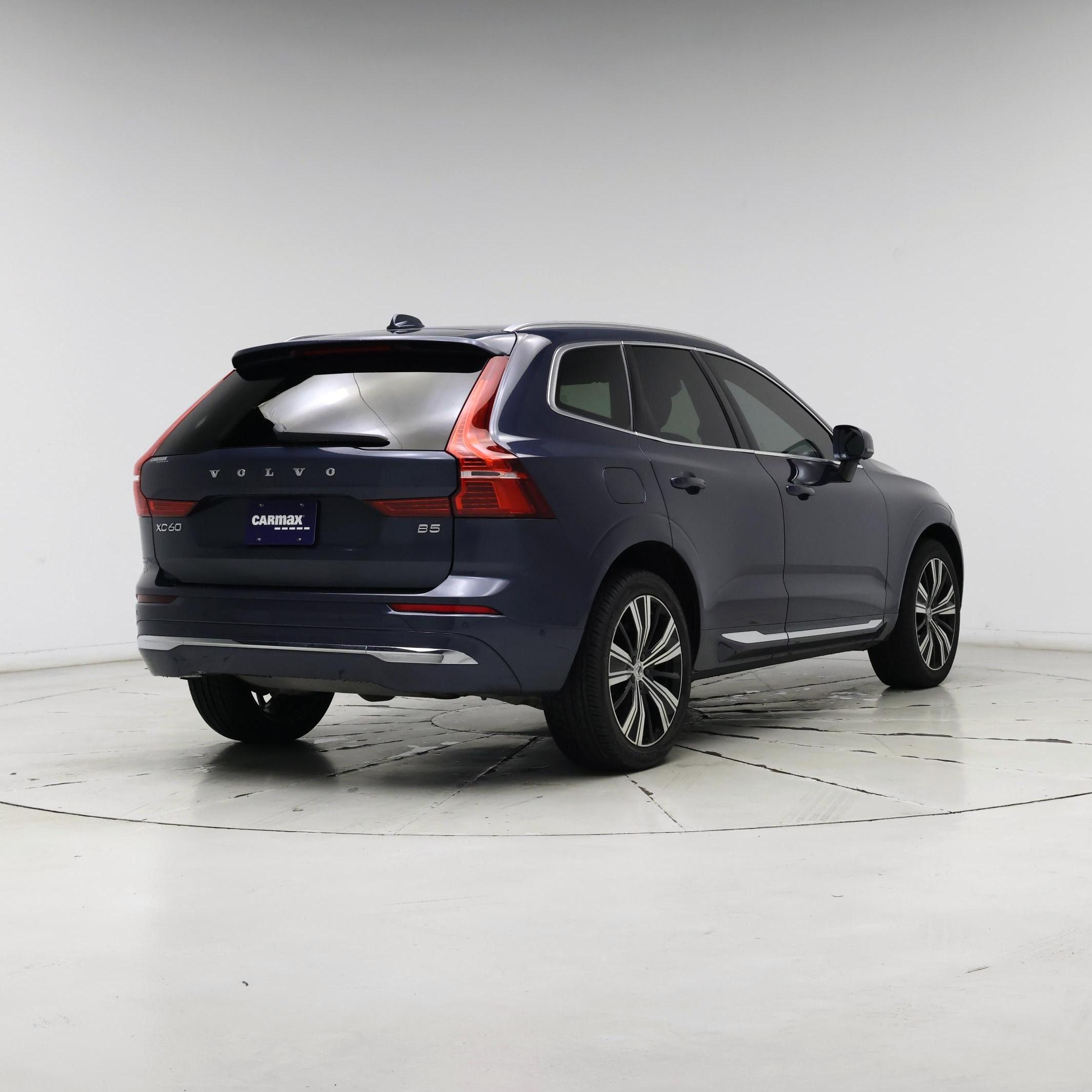 Thumbnail: 2023 Volvo XC60 - 8