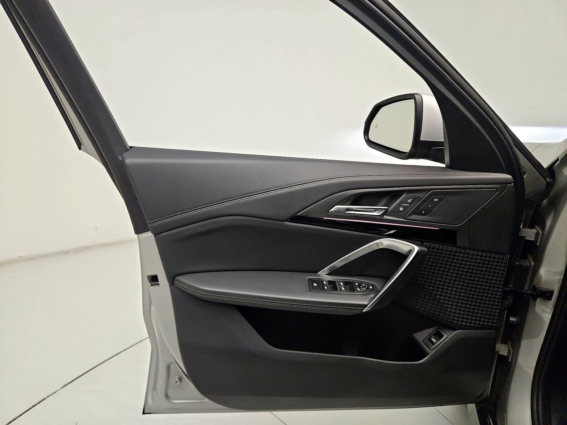 Thumbnail: 2024 BMW X1 - 12