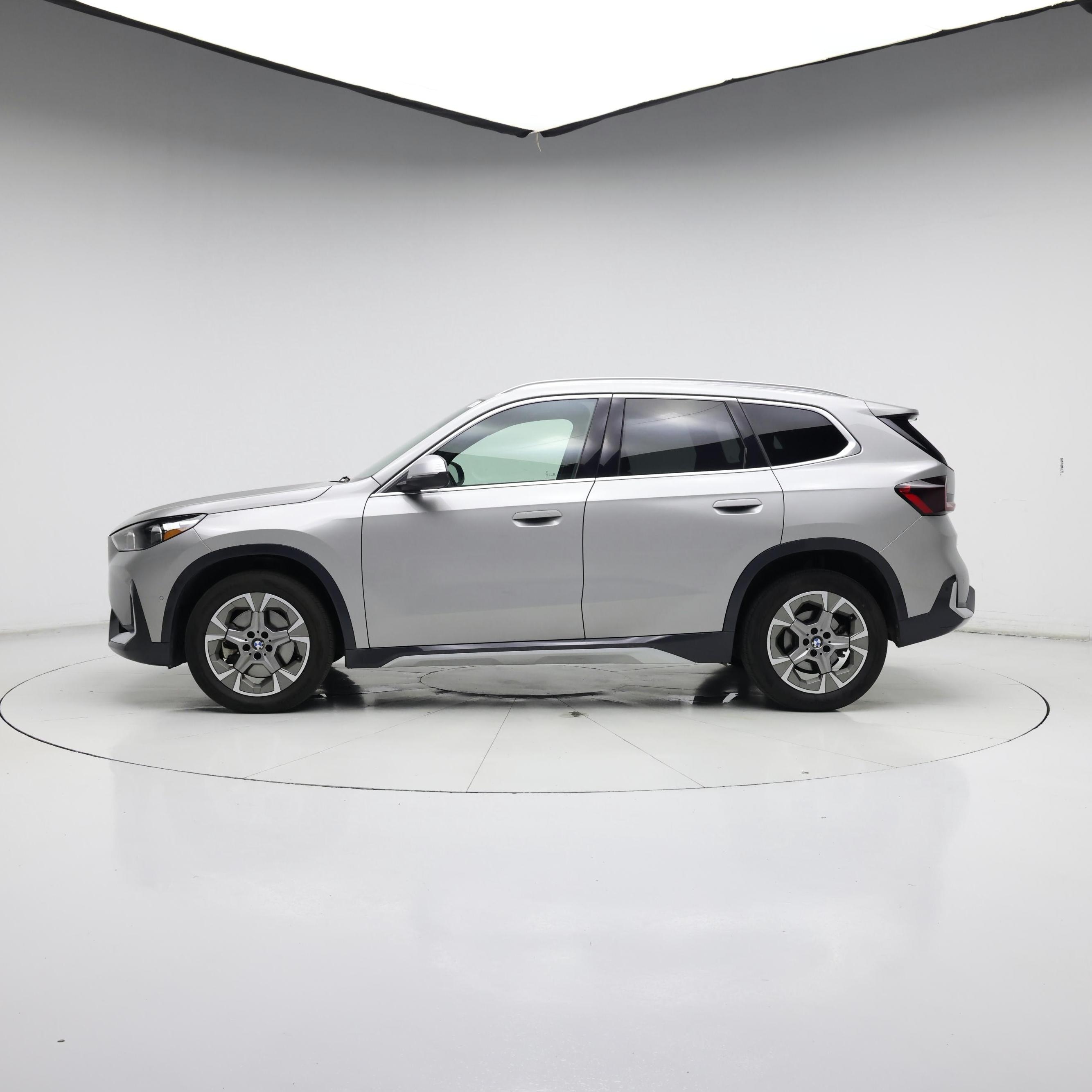 Thumbnail: 2024 BMW X1 - 3