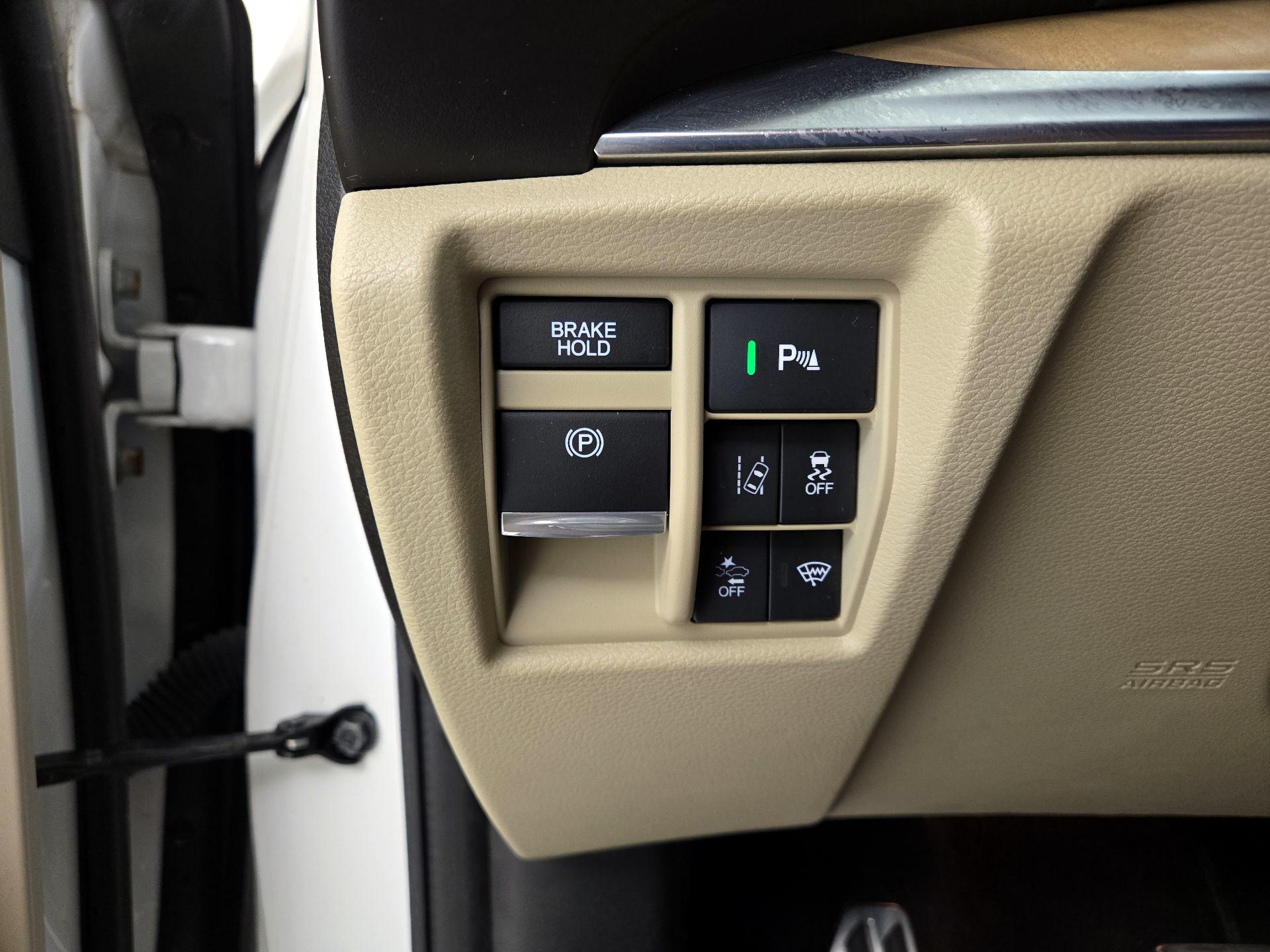Thumbnail: 2019 Acura MDX - 13