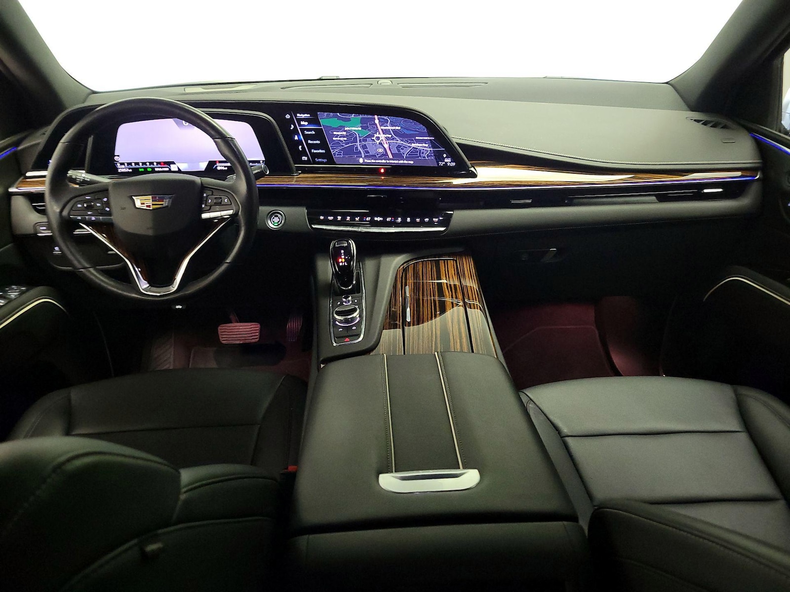 2024 Cadillac Escalade Luxury - Photo 10