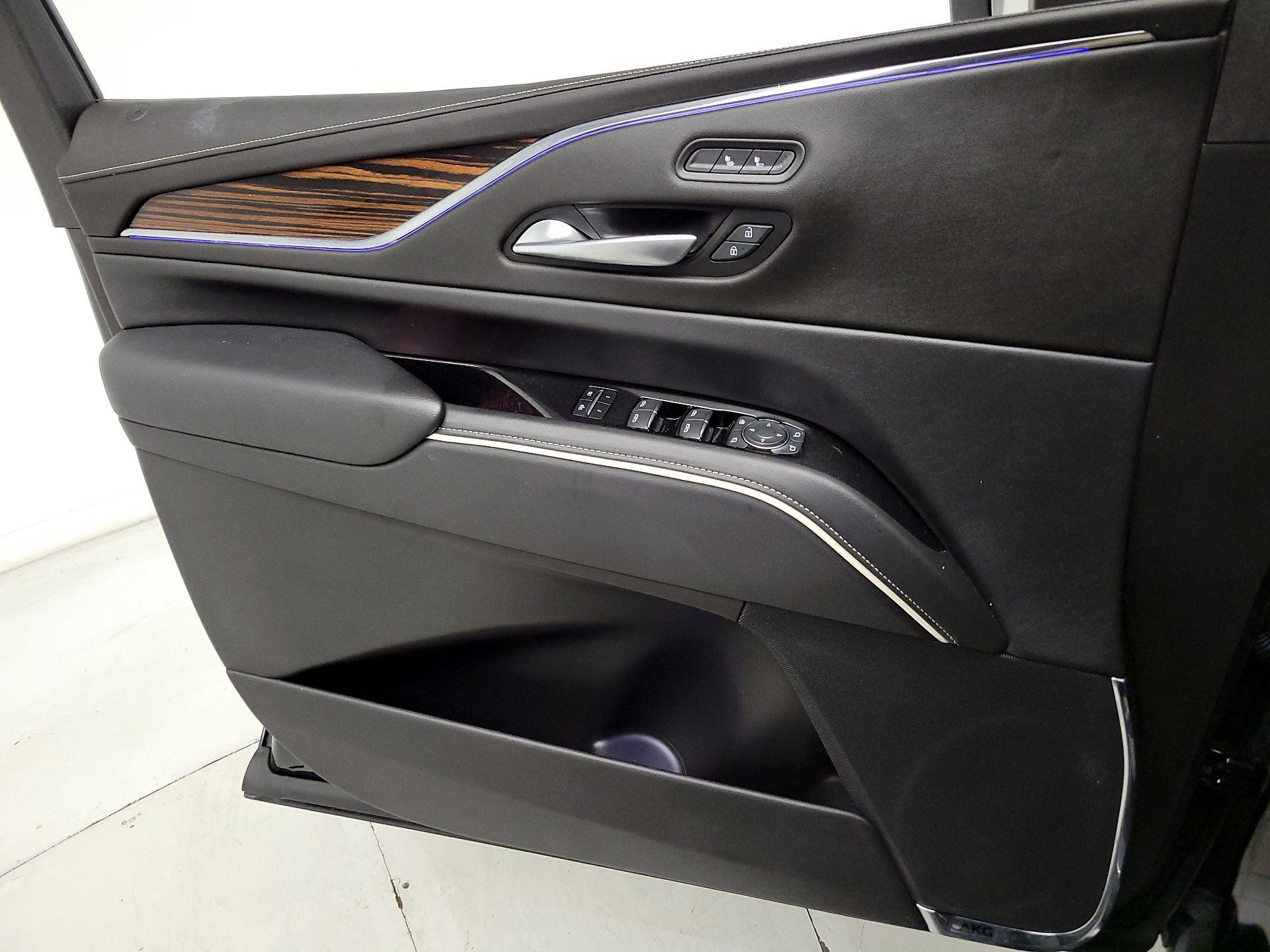 Thumbnail: 2024 Cadillac Escalade - 12