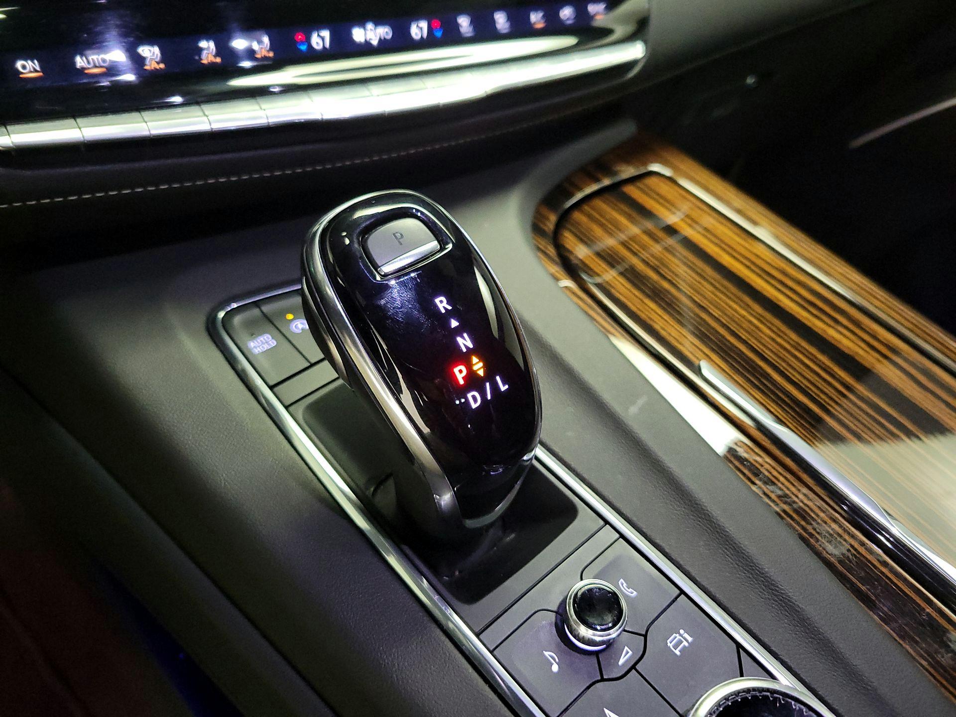 Thumbnail: 2024 Cadillac Escalade - 18