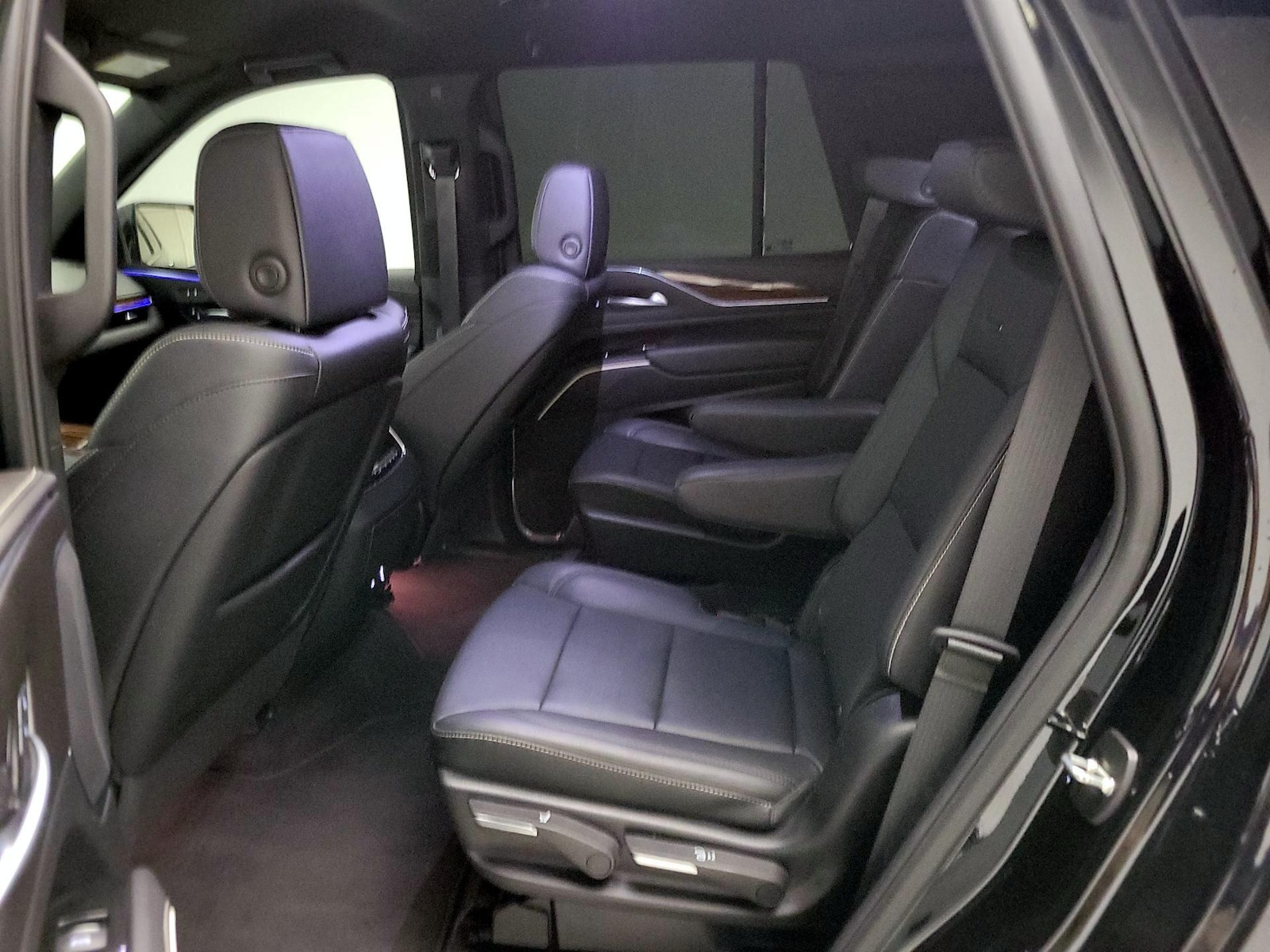 2024 Cadillac Escalade Luxury - Photo 20