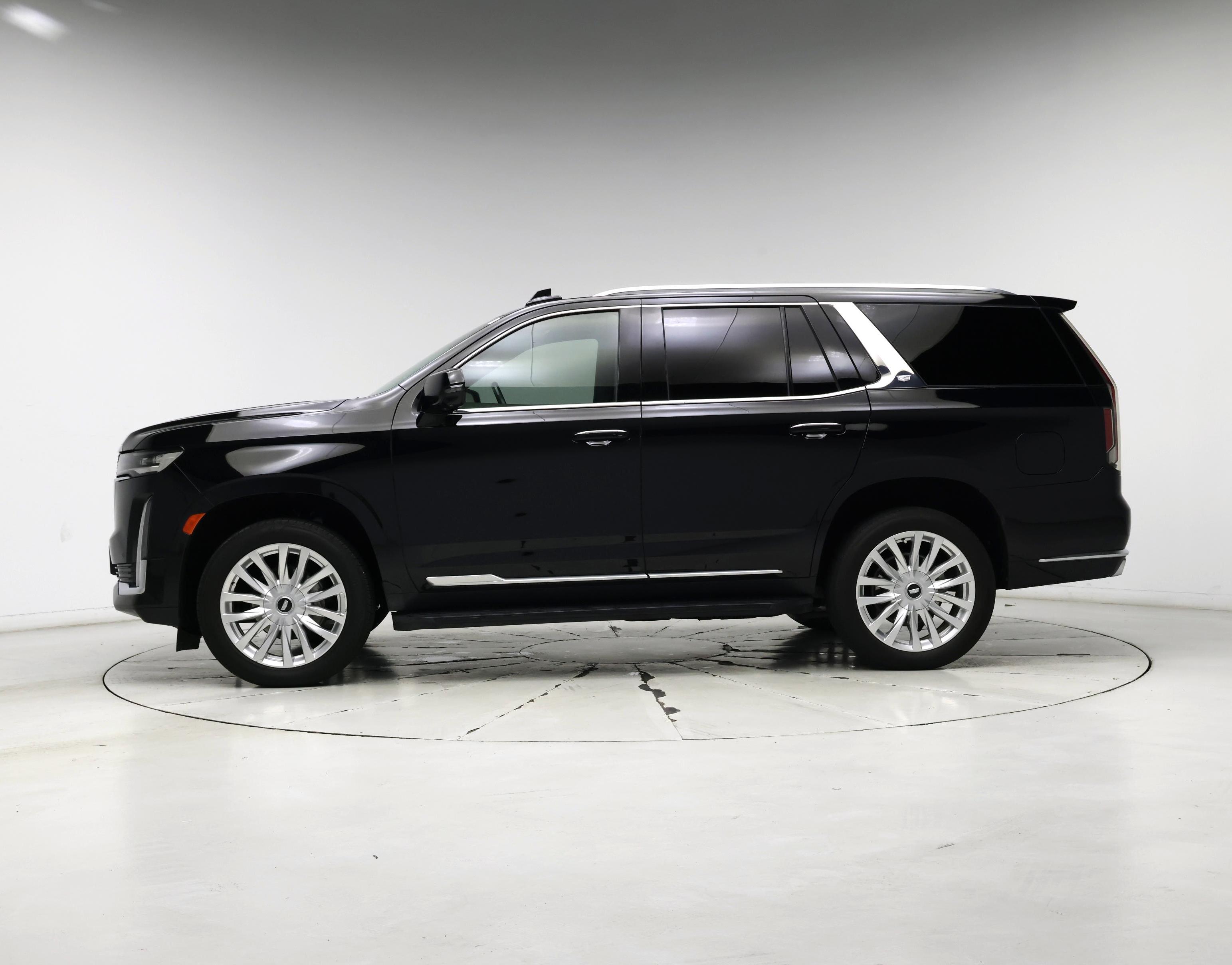 Thumbnail: 2024 Cadillac Escalade - 3