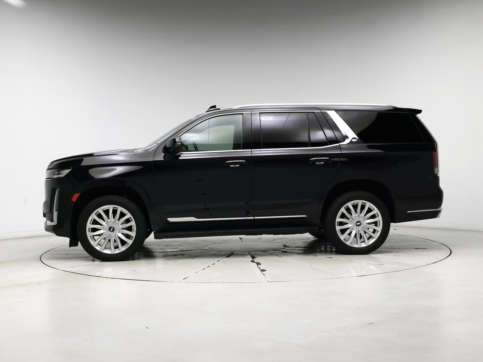 2024 Cadillac Escalade Luxury - Photo 4