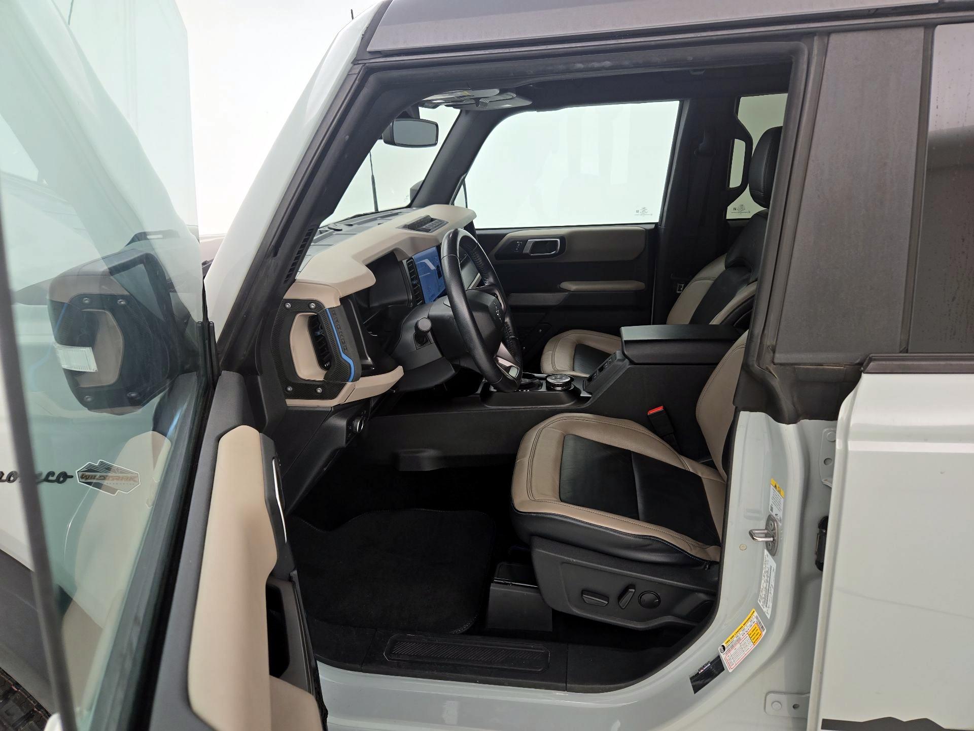 Thumbnail: 2022 Ford Bronco - 11