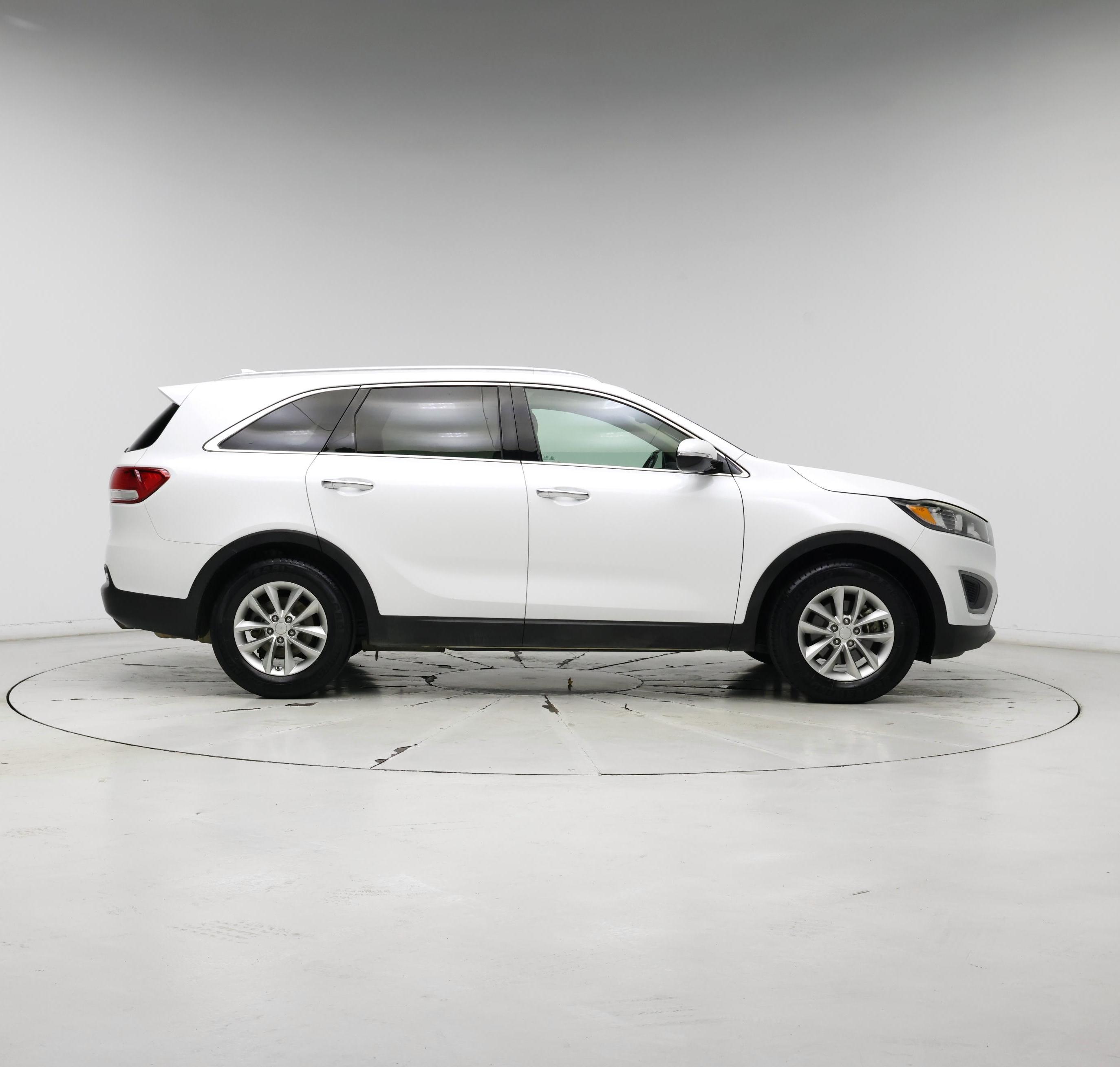 Thumbnail: 2016 Kia Sorento - 7
