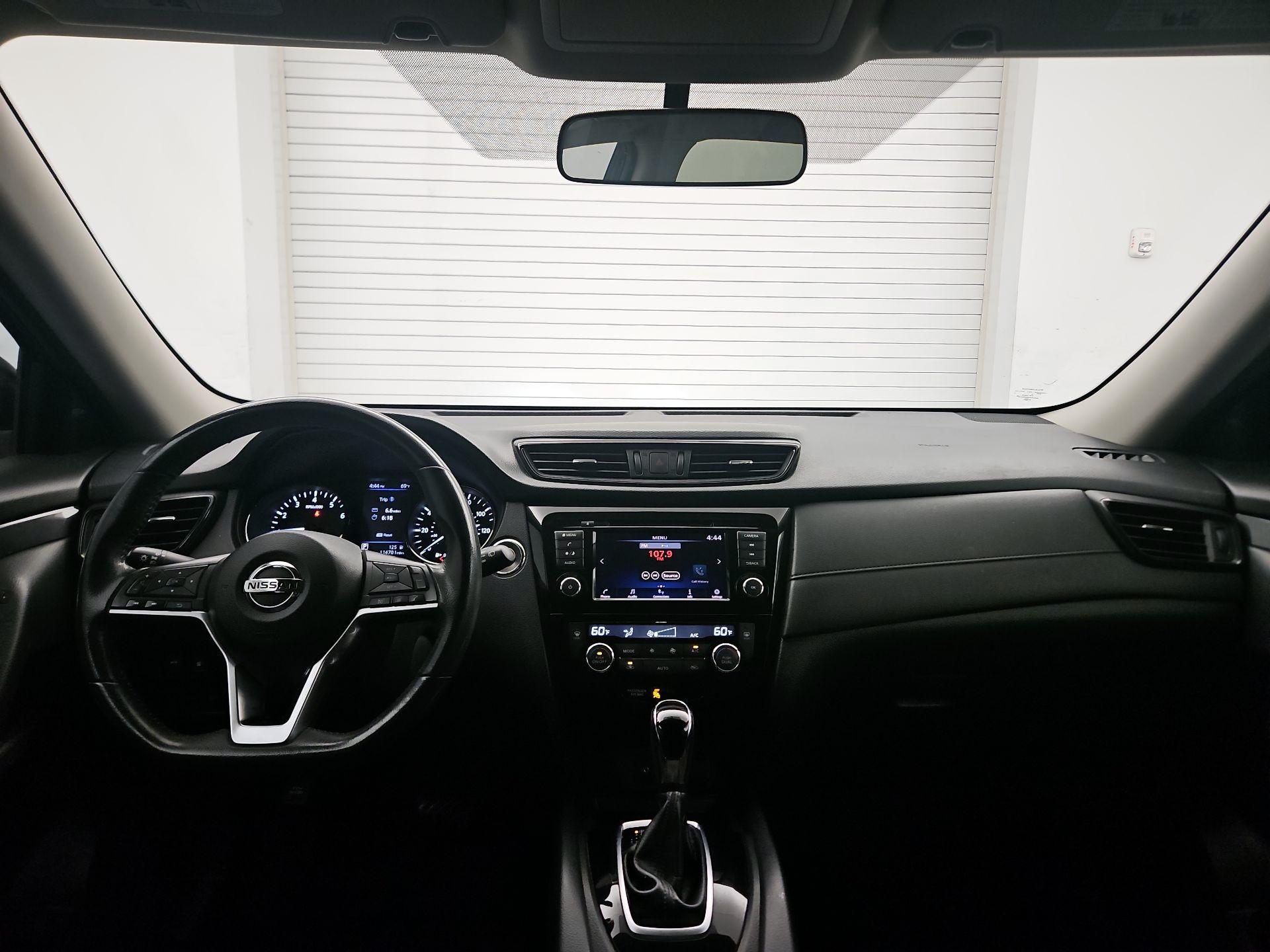Thumbnail: 2018 Nissan Rogue - 9