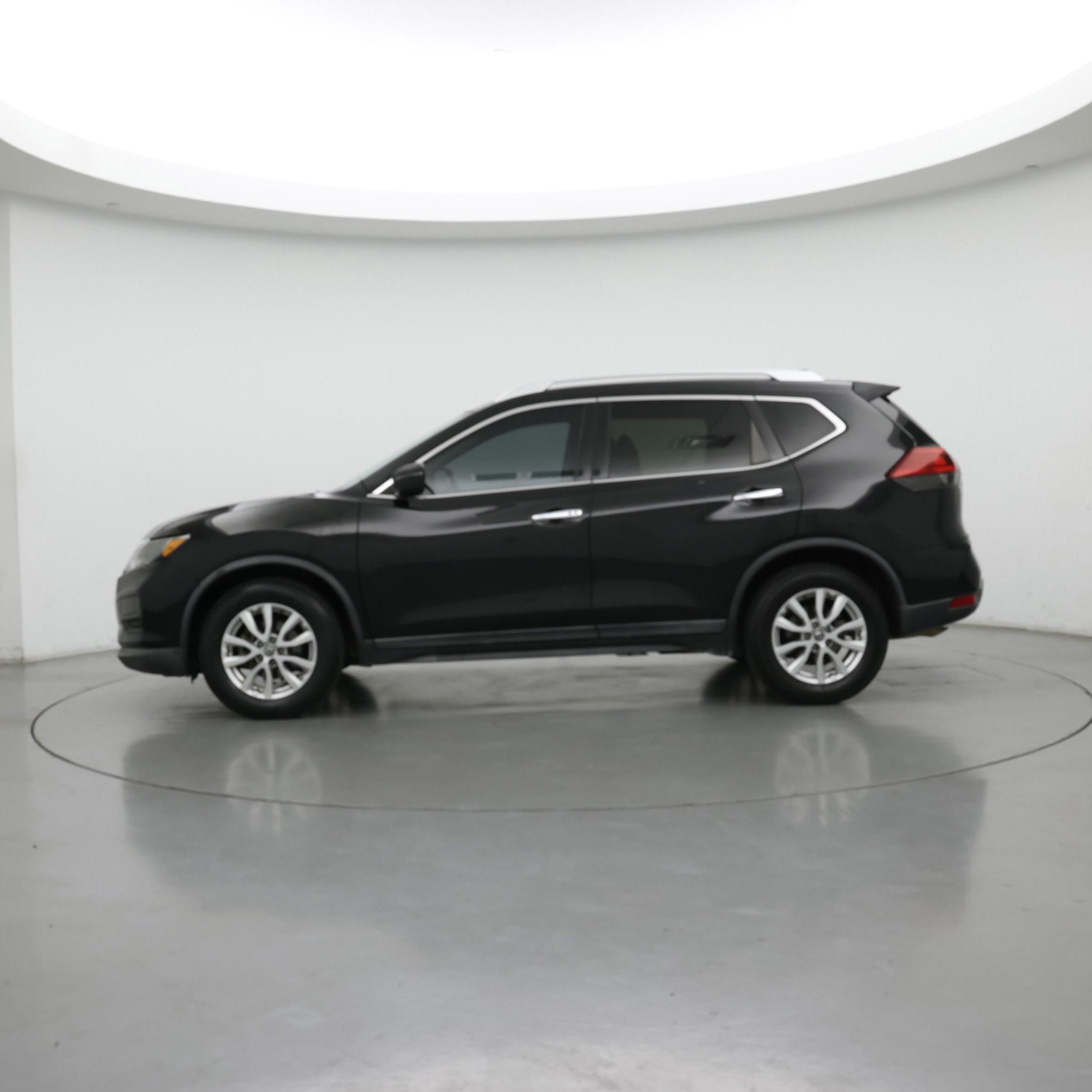 Thumbnail: 2018 Nissan Rogue - 3