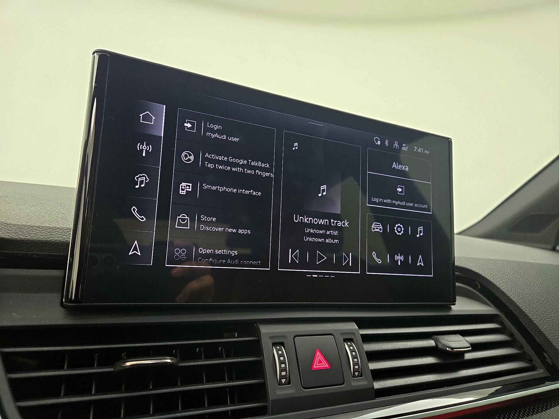 Thumbnail: 2024 Audi SQ5 - 16