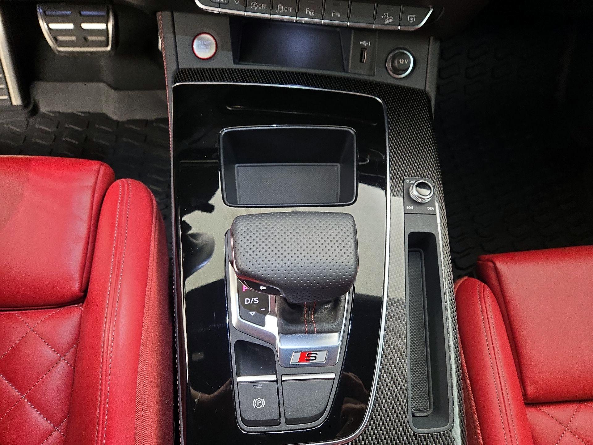 Thumbnail: 2024 Audi SQ5 - 18