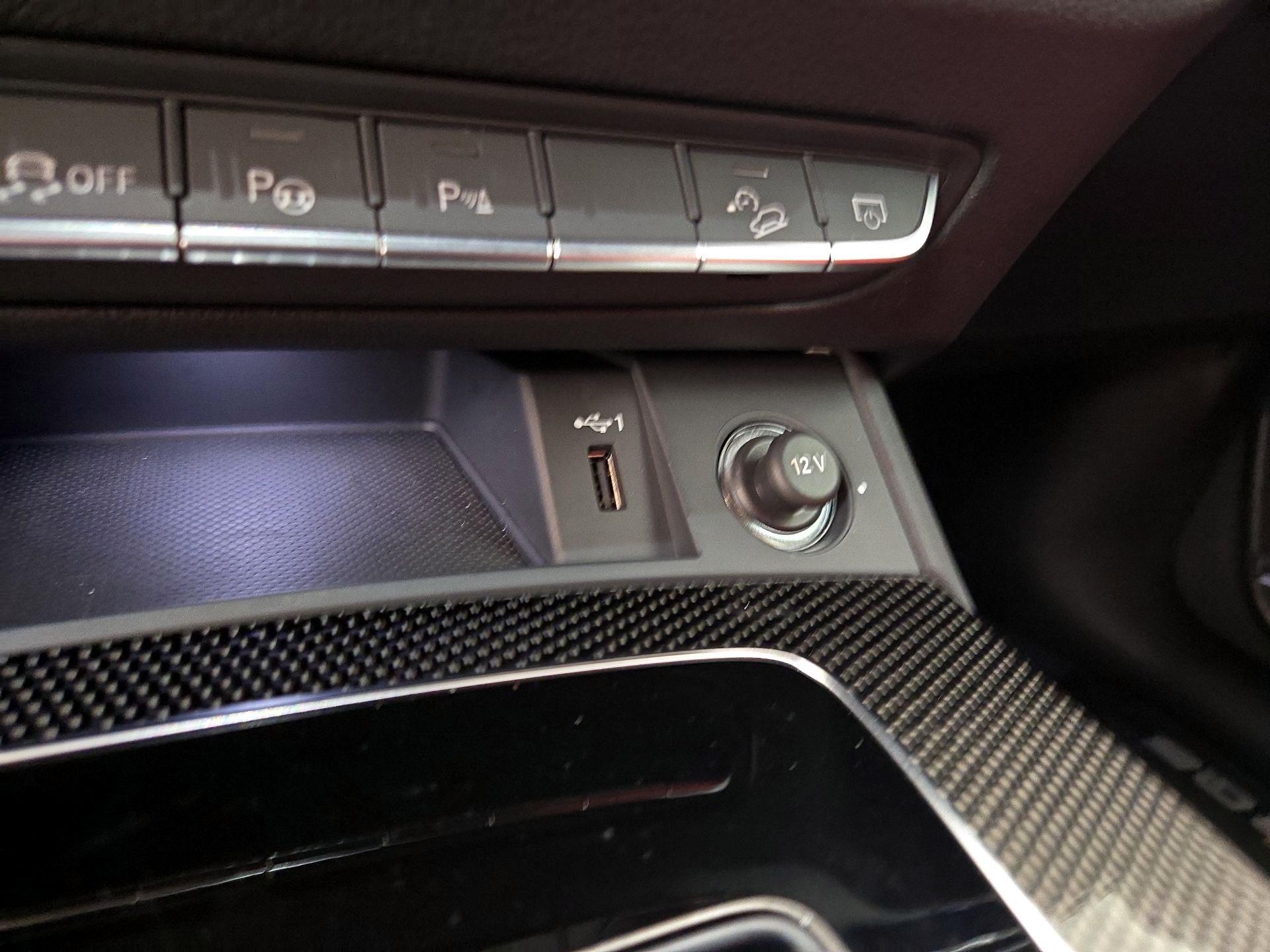 Thumbnail: 2024 Audi SQ5 - 19