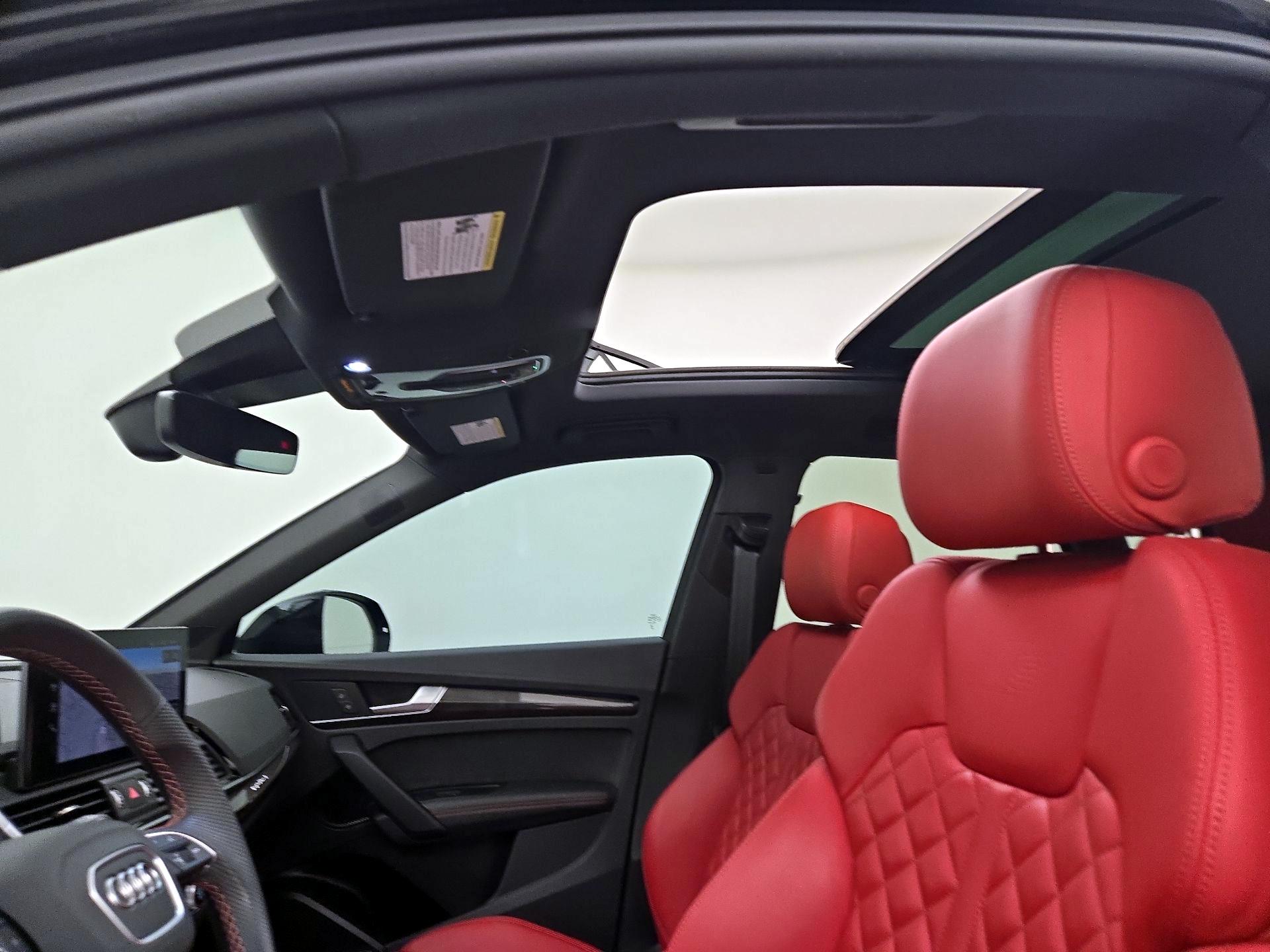 Thumbnail: 2024 Audi SQ5 - 20