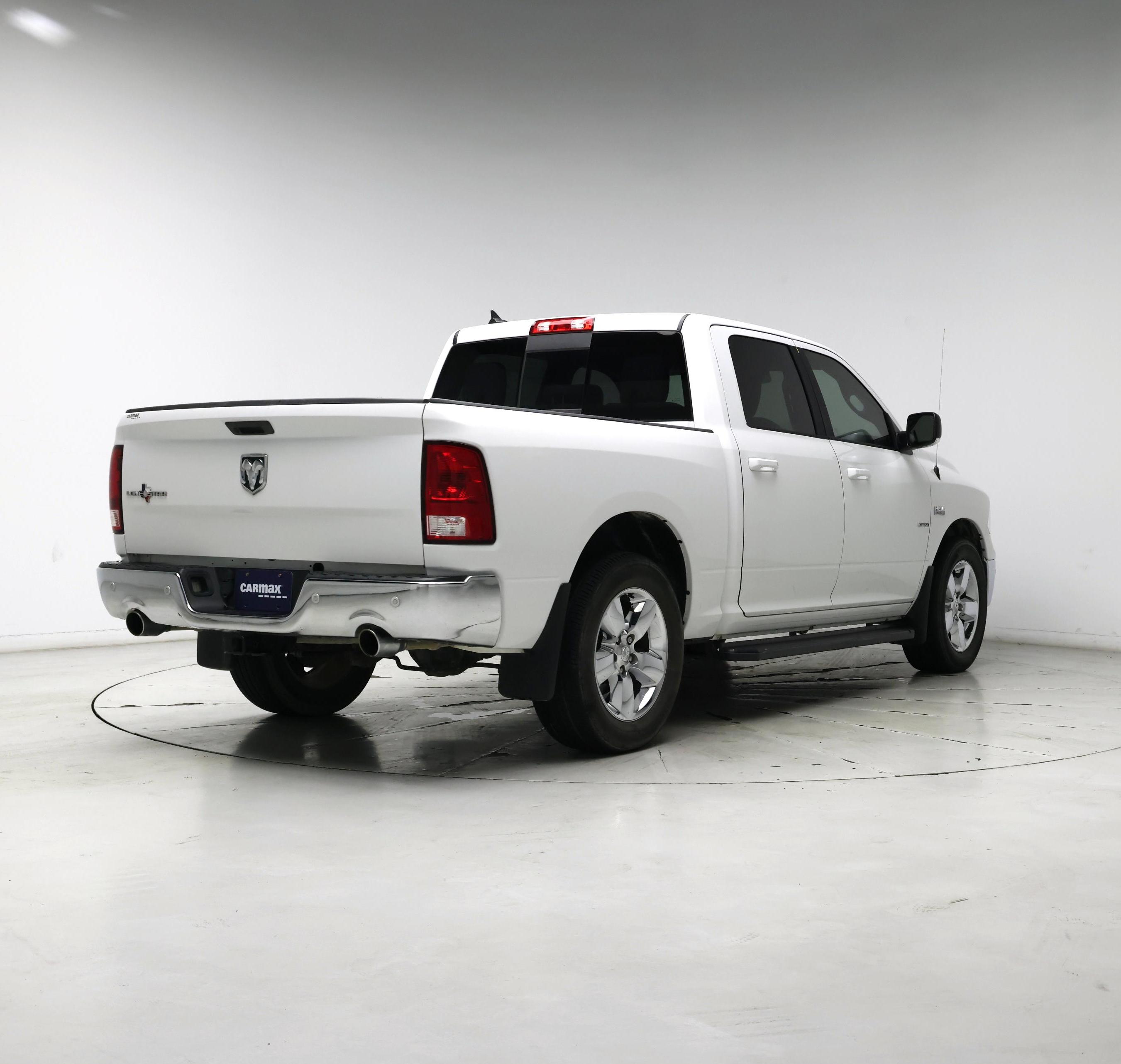 Thumbnail: 2019 RAM 1500 Classic - 8