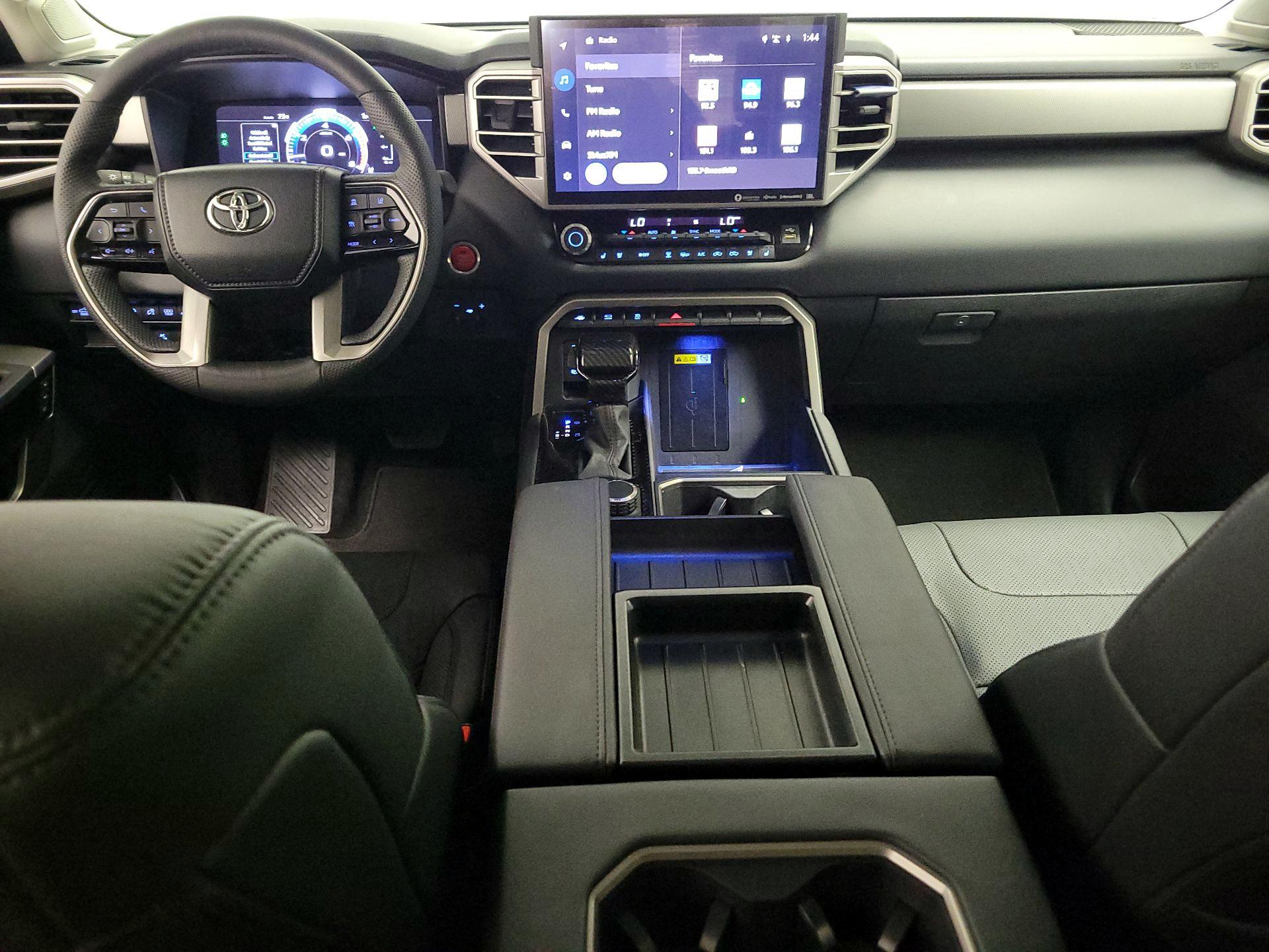 Thumbnail: 2024 Toyota Tundra - 9