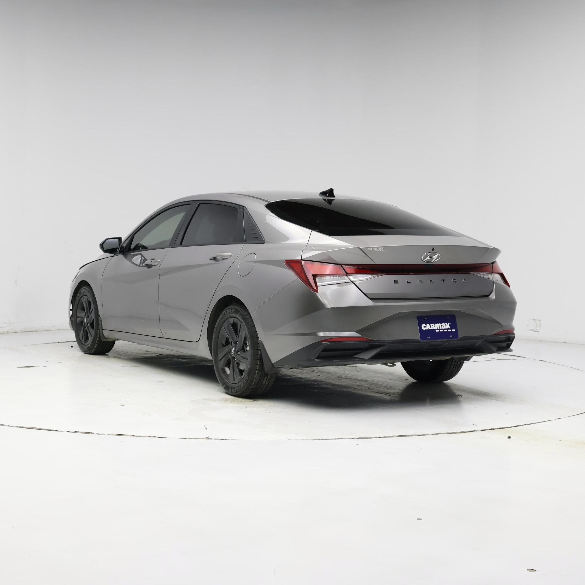 Thumbnail: 2022 Hyundai Elantra - 2