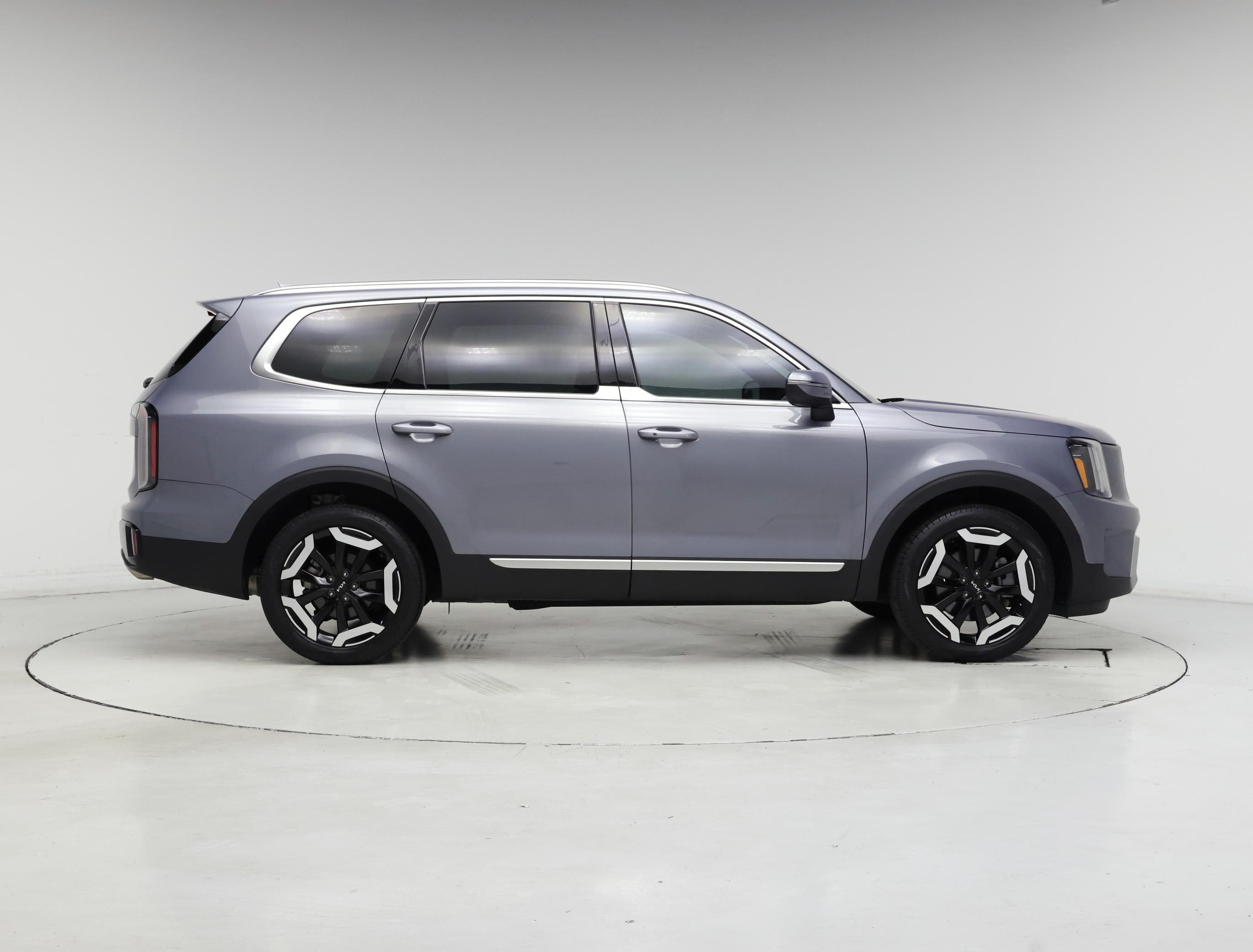 Thumbnail: 2023 Kia Telluride - 7