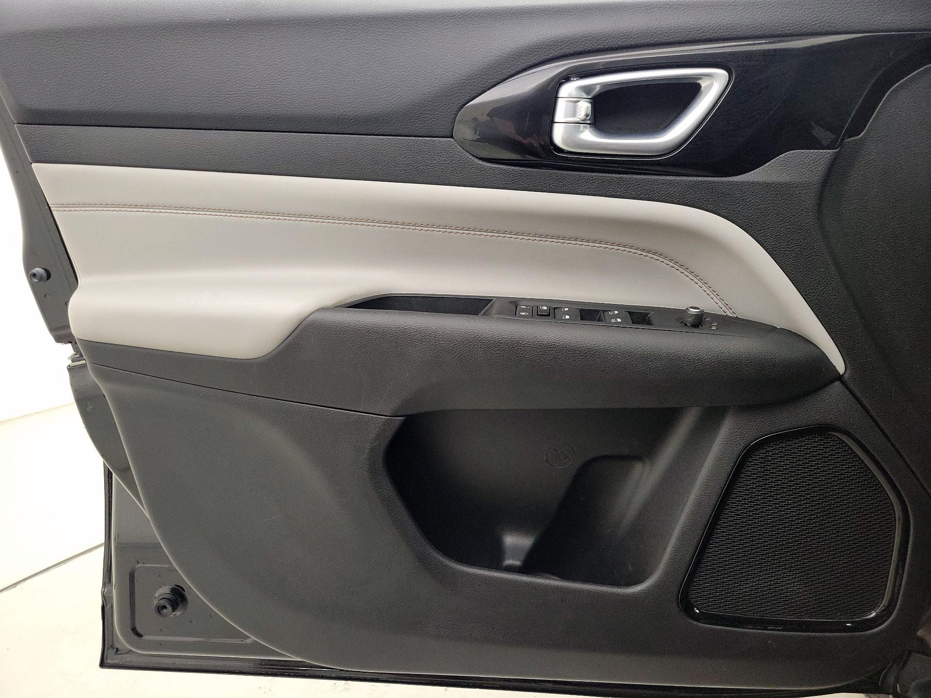 Thumbnail: 2022 Jeep Compass - 12