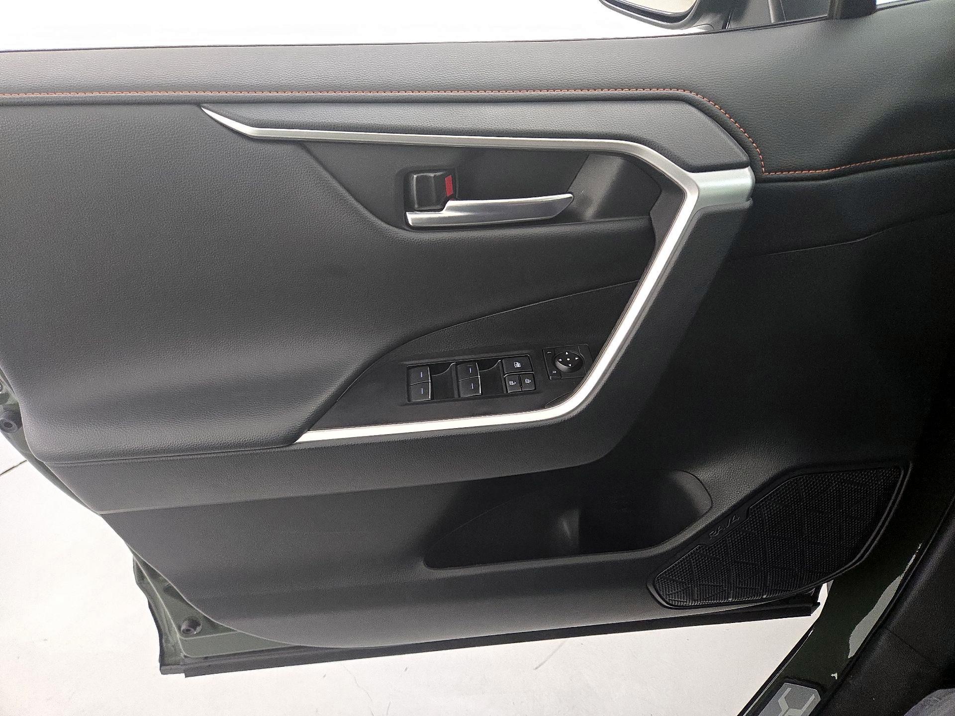Thumbnail: 2024 Toyota RAV4 - 12
