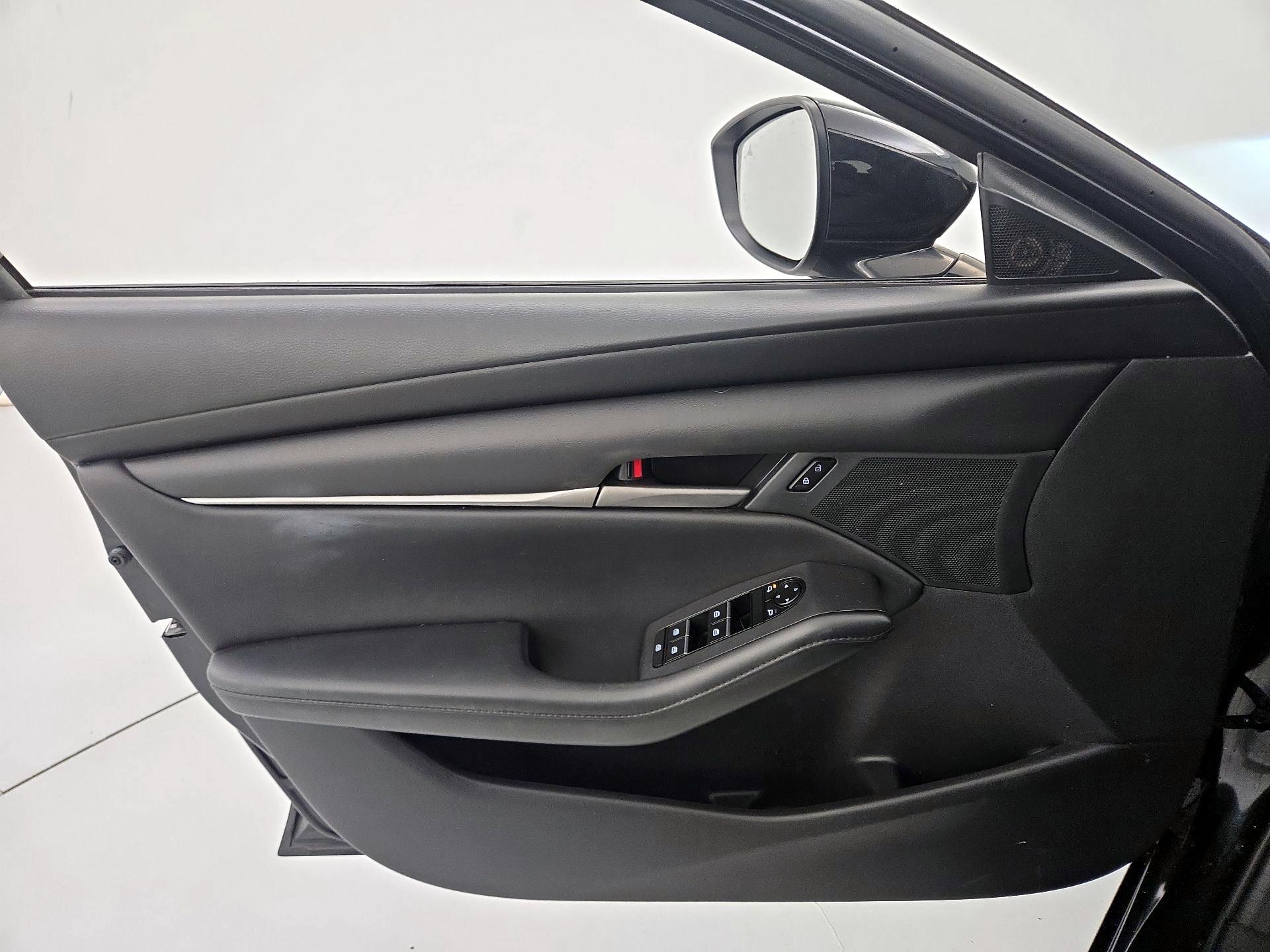 Thumbnail: 2022 Mazda Mazda3 - 12
