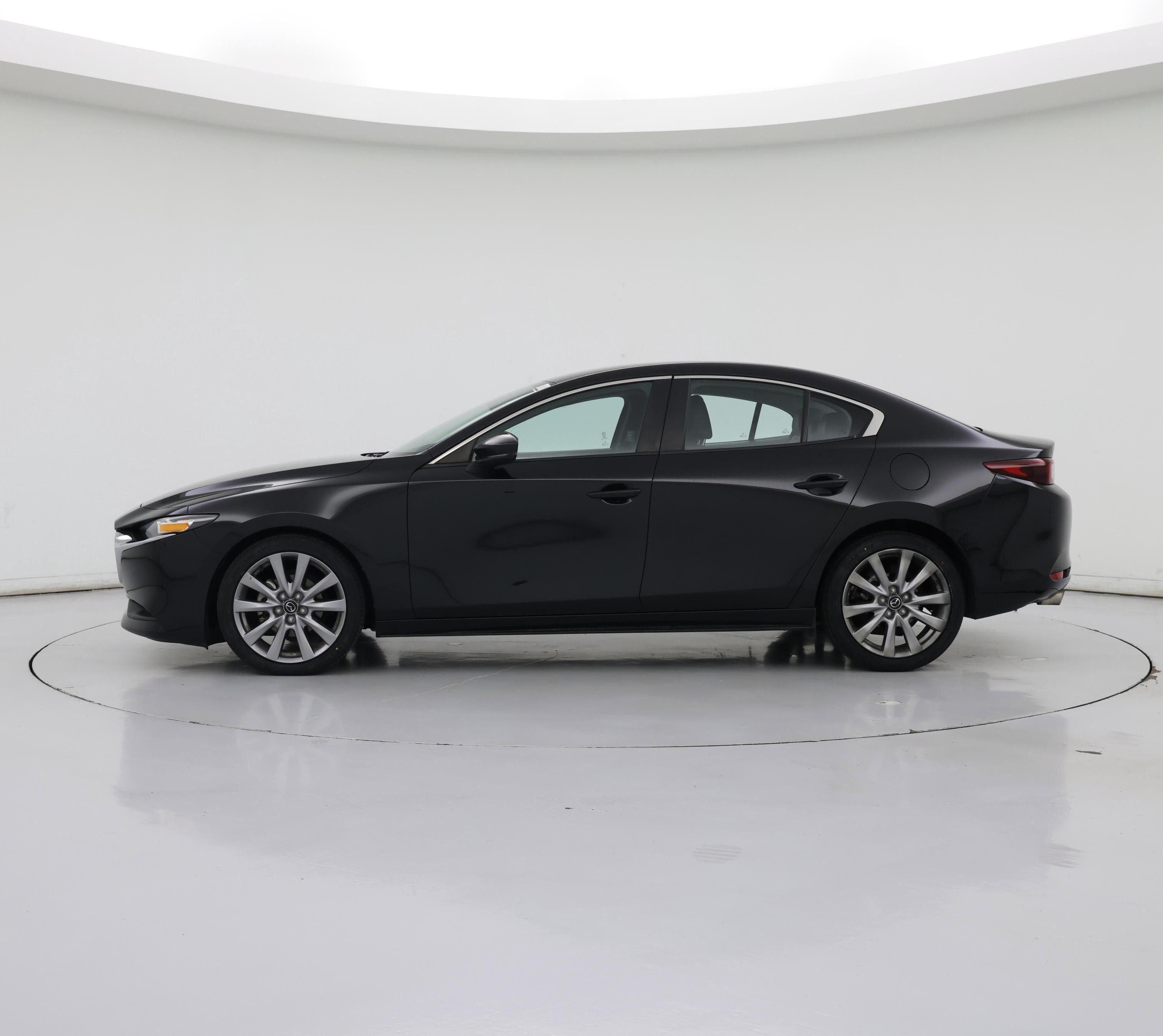 Thumbnail: 2022 Mazda Mazda3 - 3